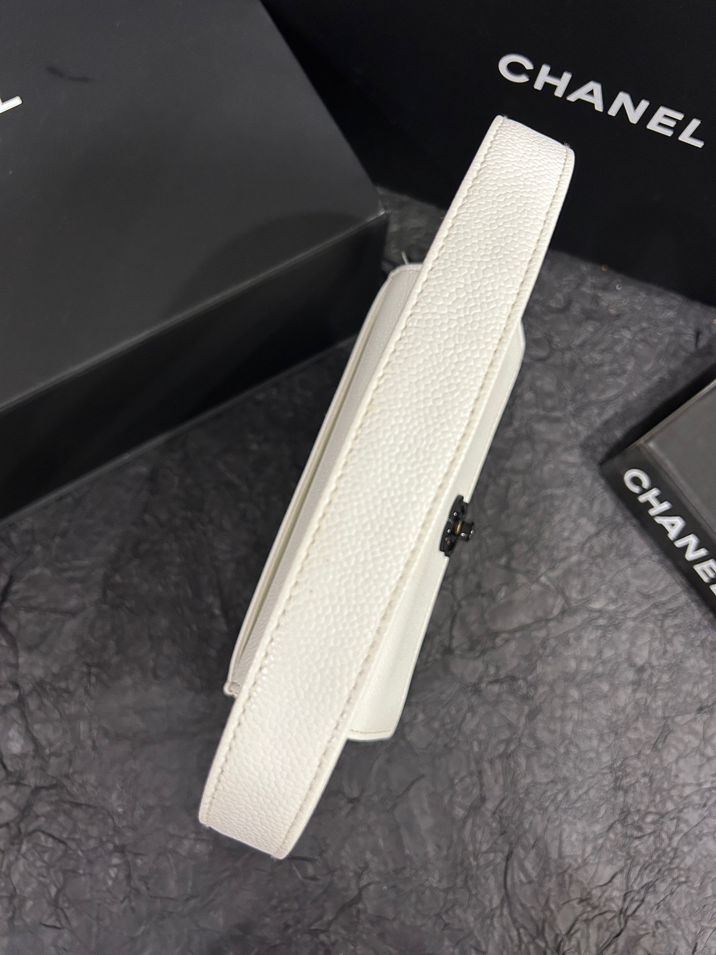 【預訂貨品】Chanel 白色腋下Kelly