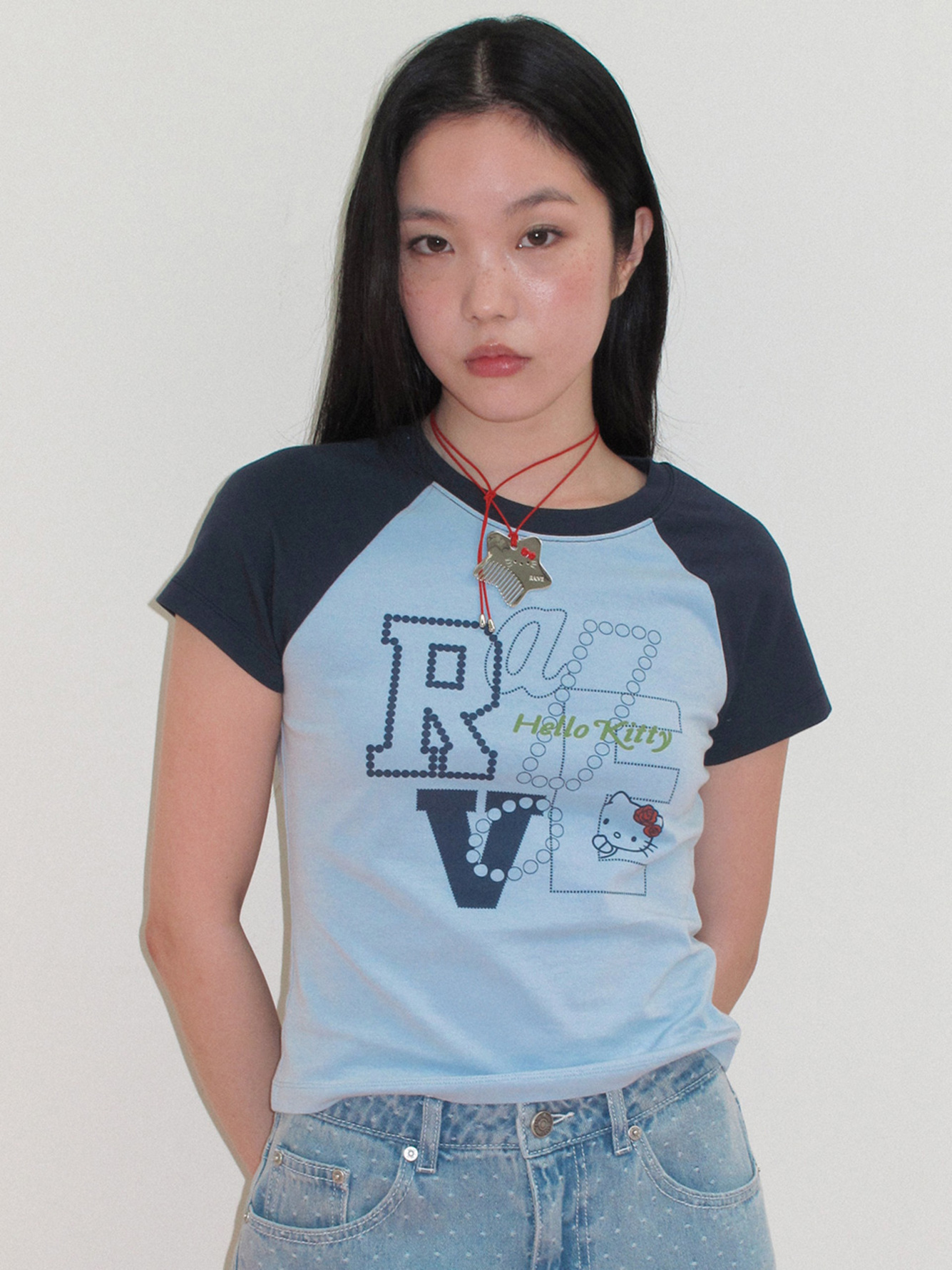 RAIVE × Hello Kitty｜Raglan Graphic Tee