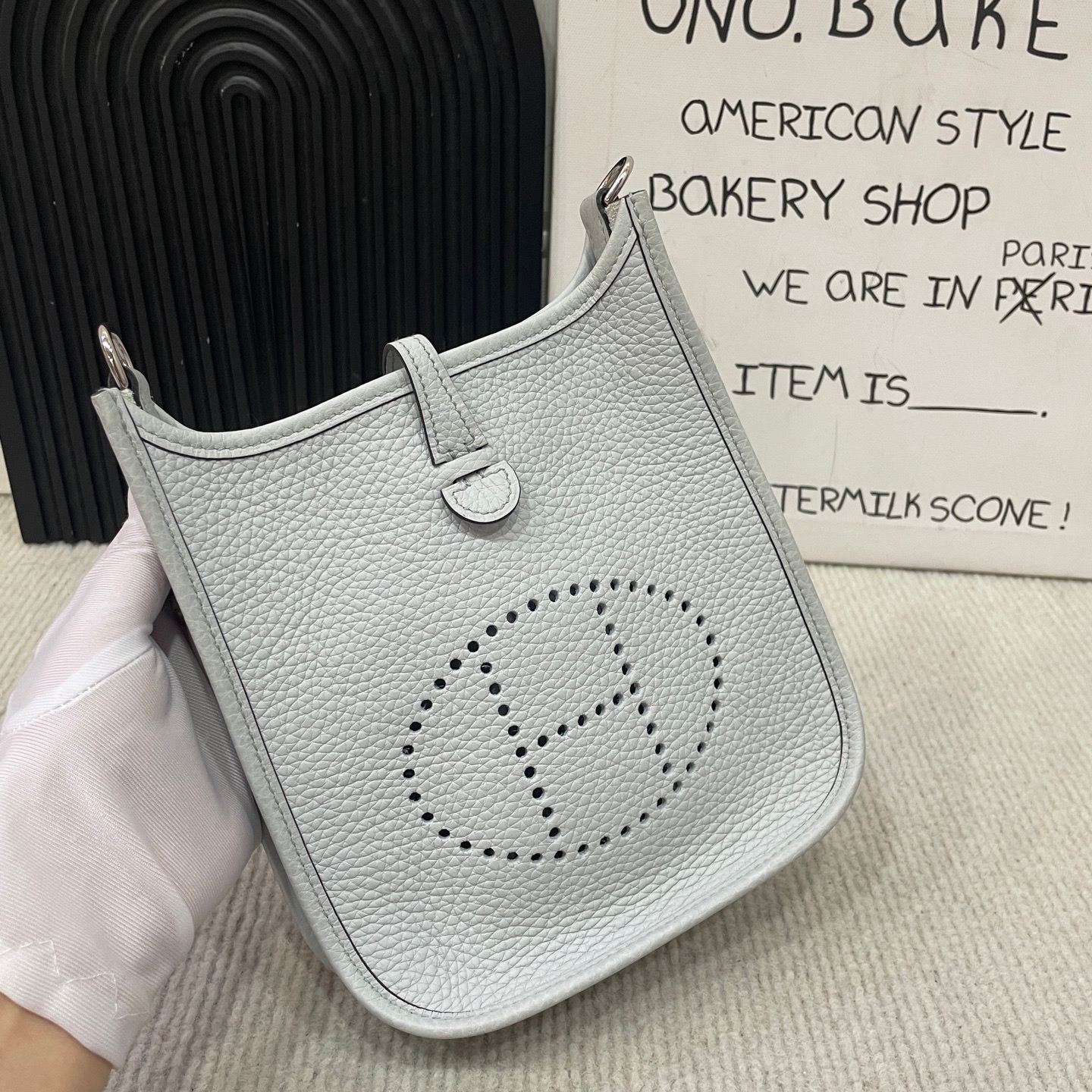 【預訂貨品】Hermes淺藍色銀扣mini Evelyne