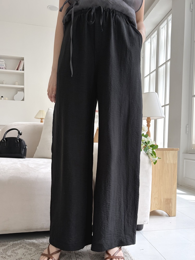 The Airy Elastic Pants (Black)