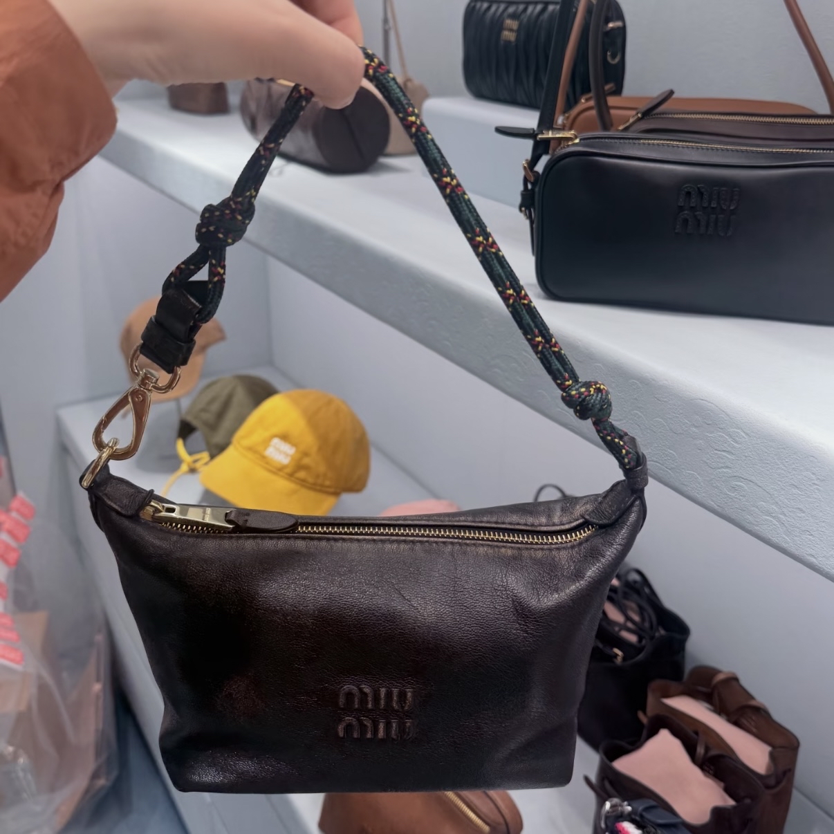 Miu Miu全牛皮做舊飯盒包 