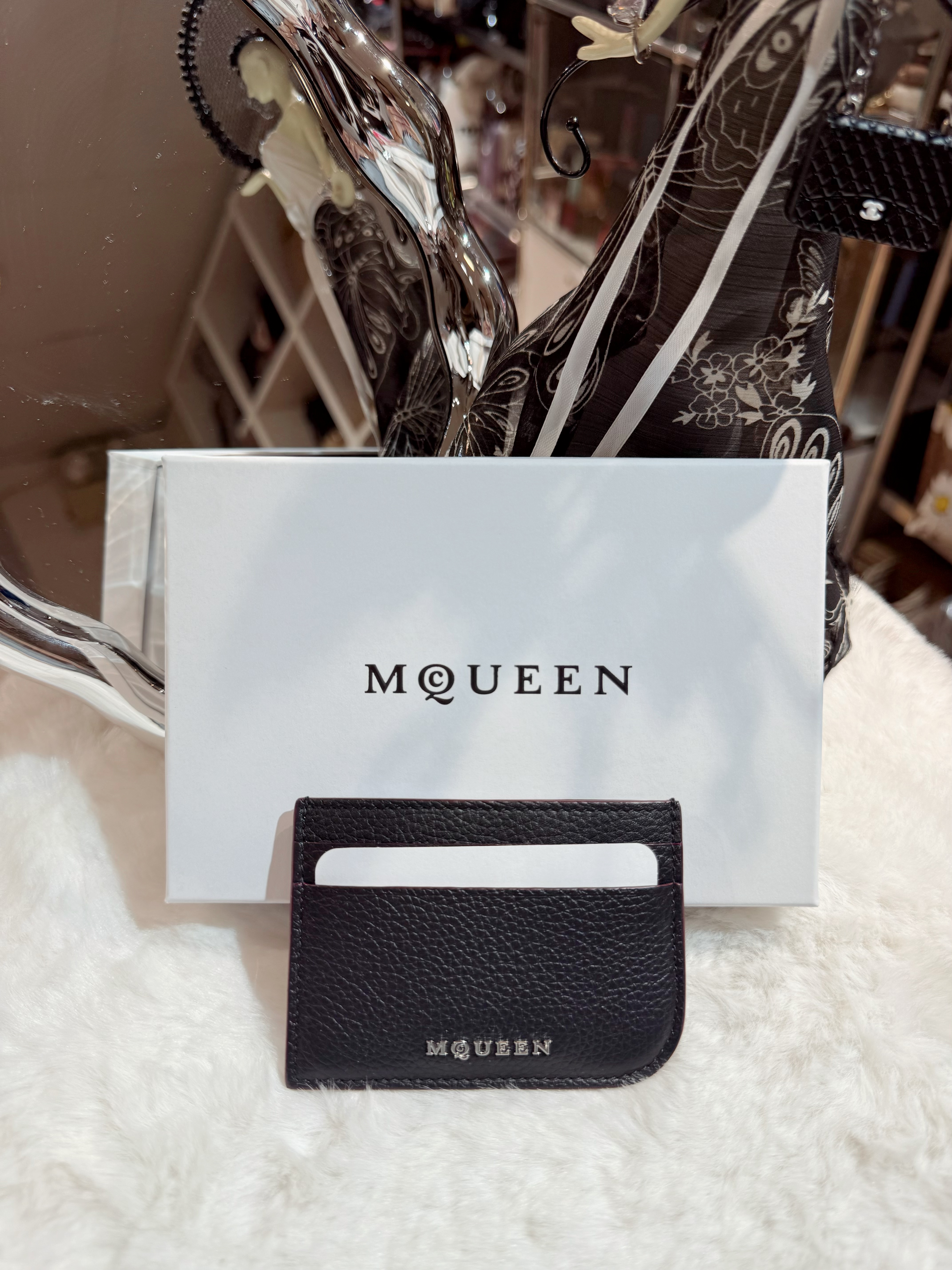 MQueen card holder blk