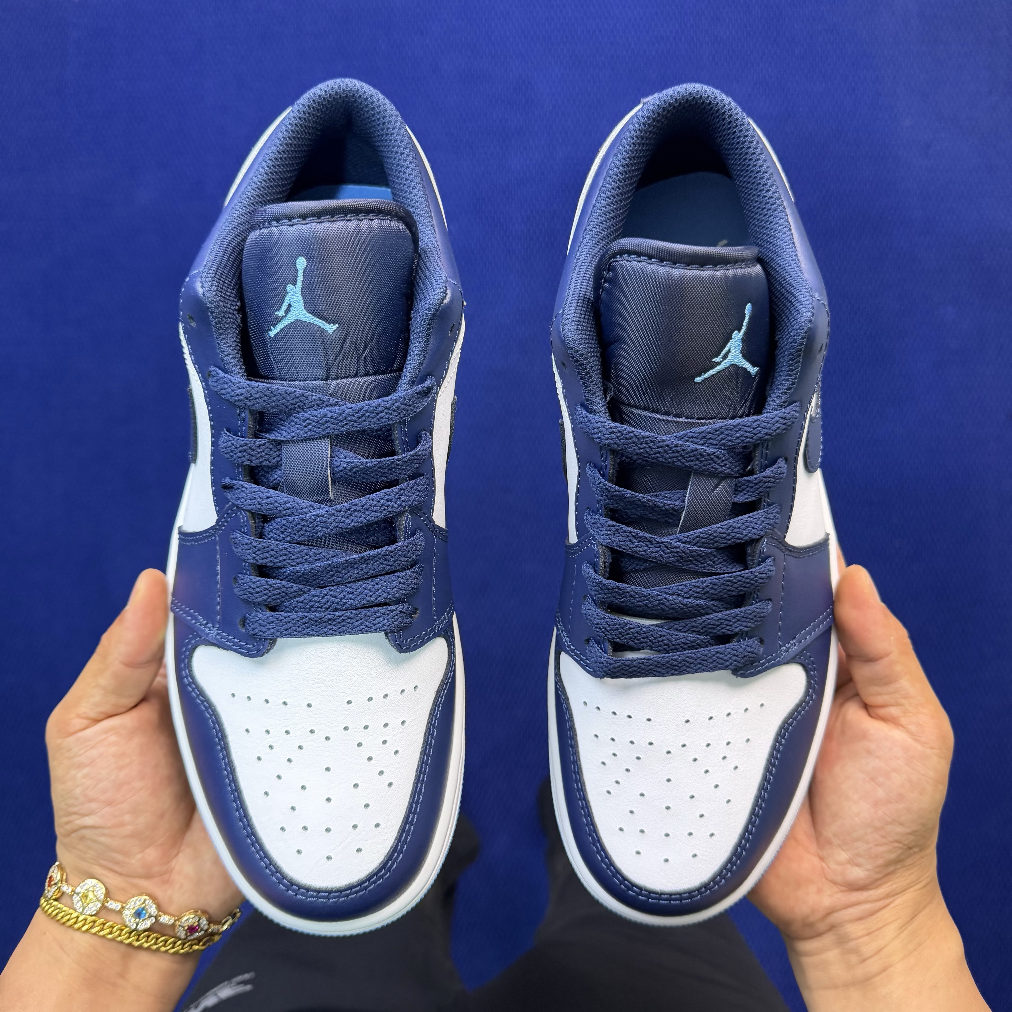 Nike Air Jordan 1 Low 553558-404