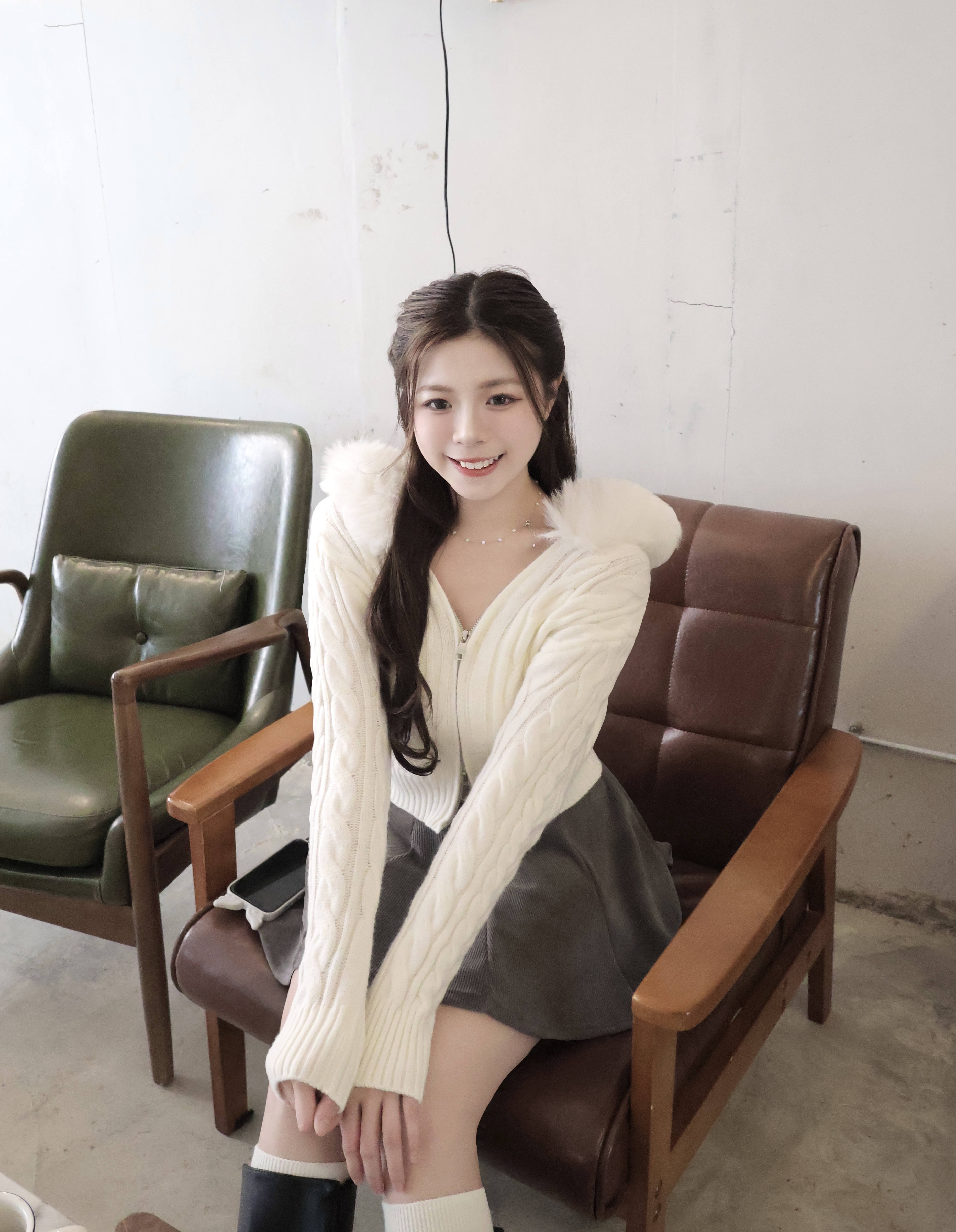 【 ♪ 新品追加🤍 | ⋆˚ʚɞ一穿愛上～女友感♡毛毛拉鍊麻花外套❄️☃️】 Snowy Zip Up Cardigan Top(三色入)