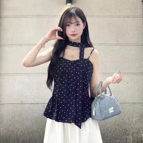 TP355爱心波点上衣