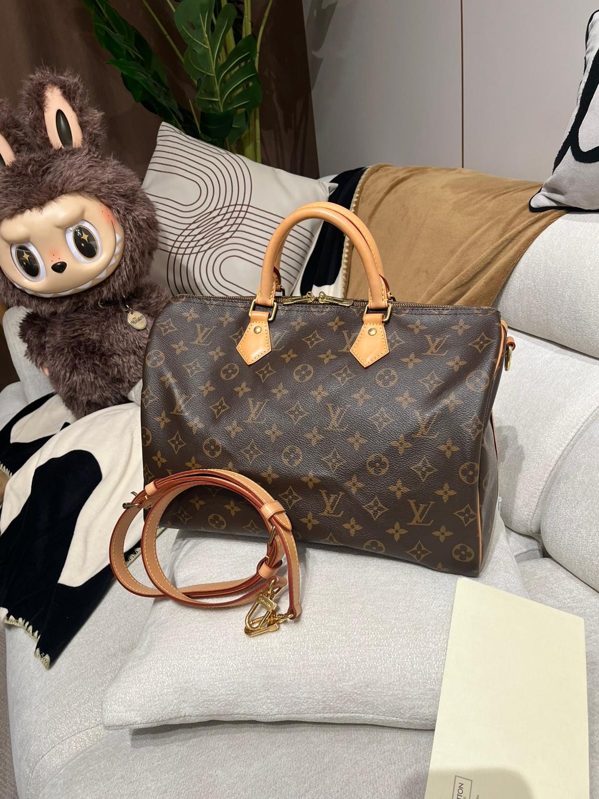 Lv Speedy Bandoulière 35 Monogram  100%Authentic, 98%New ✅收據✅Strap ✅Dust bag