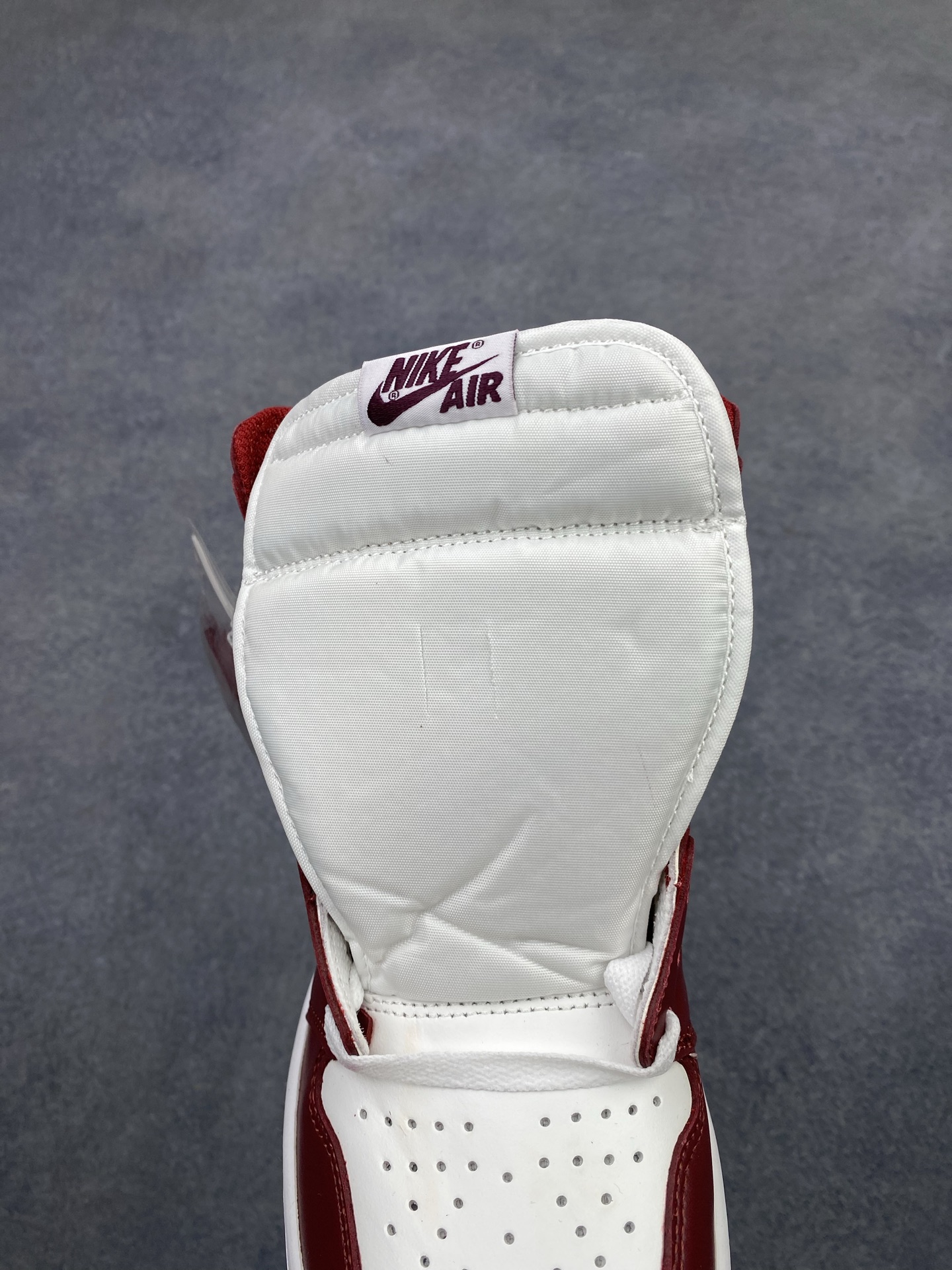 Nike Air Jordan 1 Retro High OG DZ5485-160