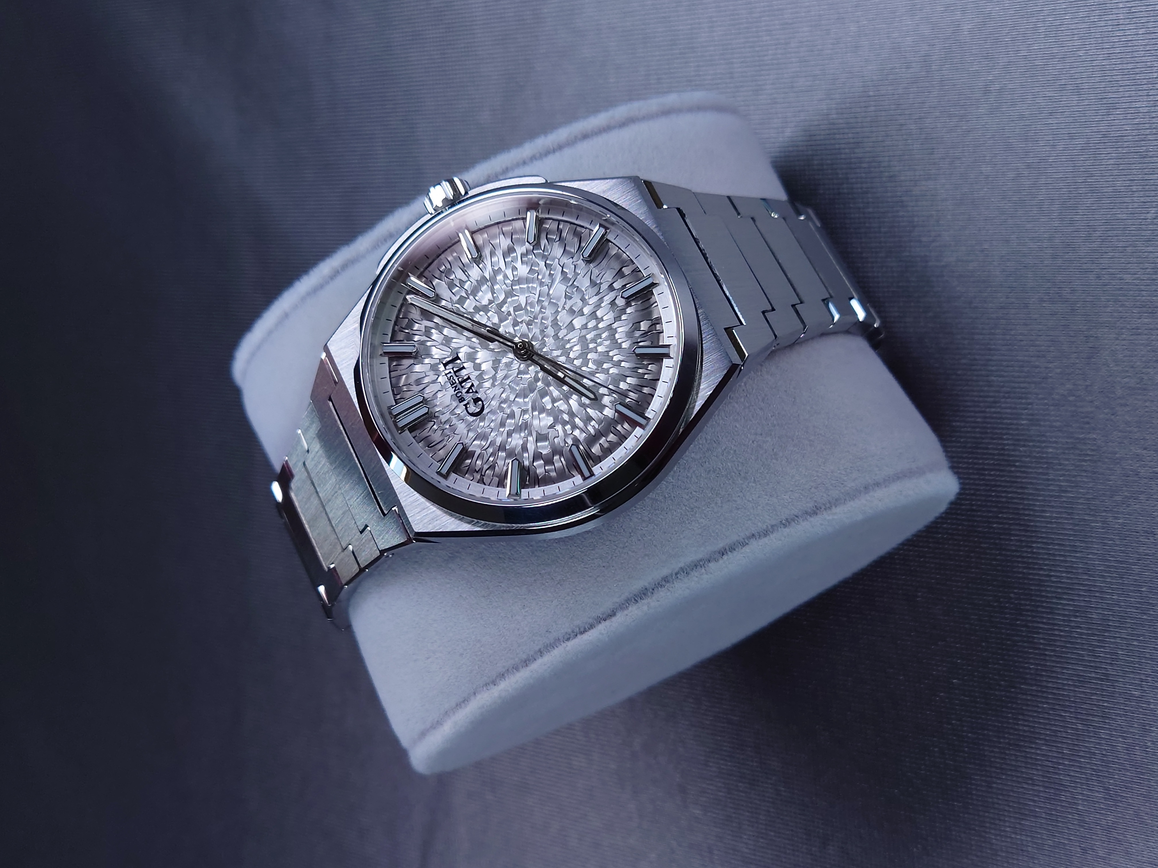 Bonest Gatti 冰裂紋一體式錶帶自動錶 BG8013-S2 Silver