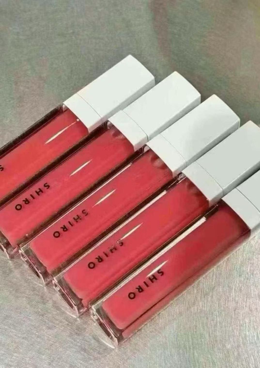 仲有shiro粉色玫瑰🌹唇部精華 第二天死皮全無 潤唇護唇 非常天然清新