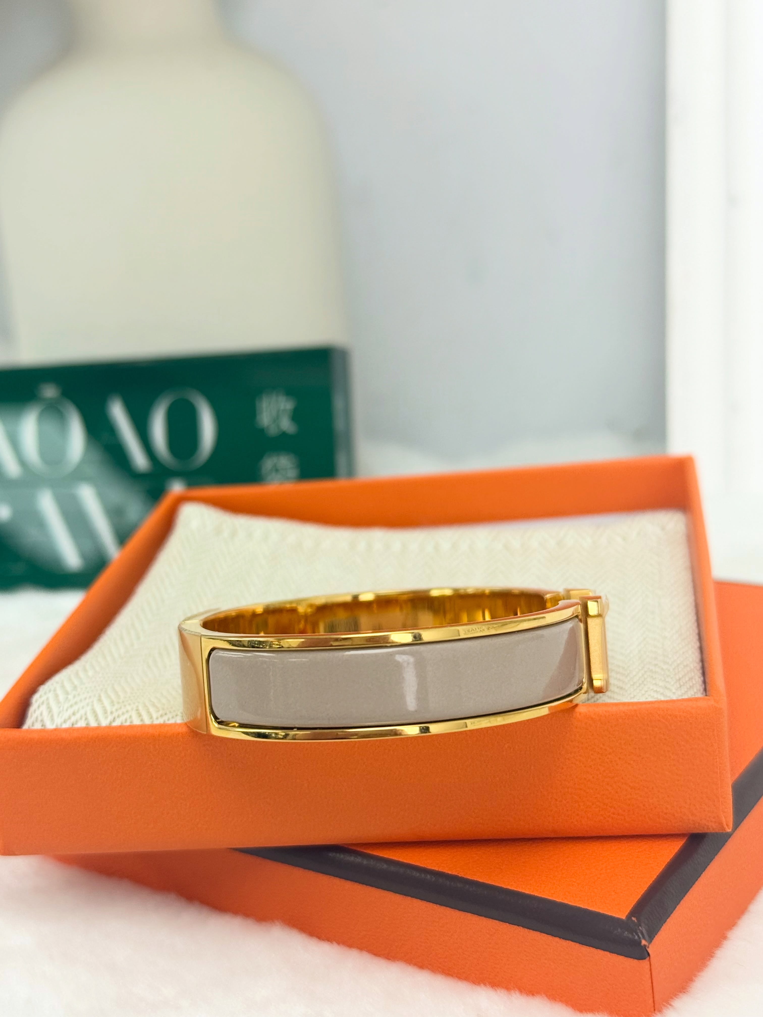 Hermes ✨ 全新 💛pop H 奶茶色金扣手鈪 全套🩶💛  