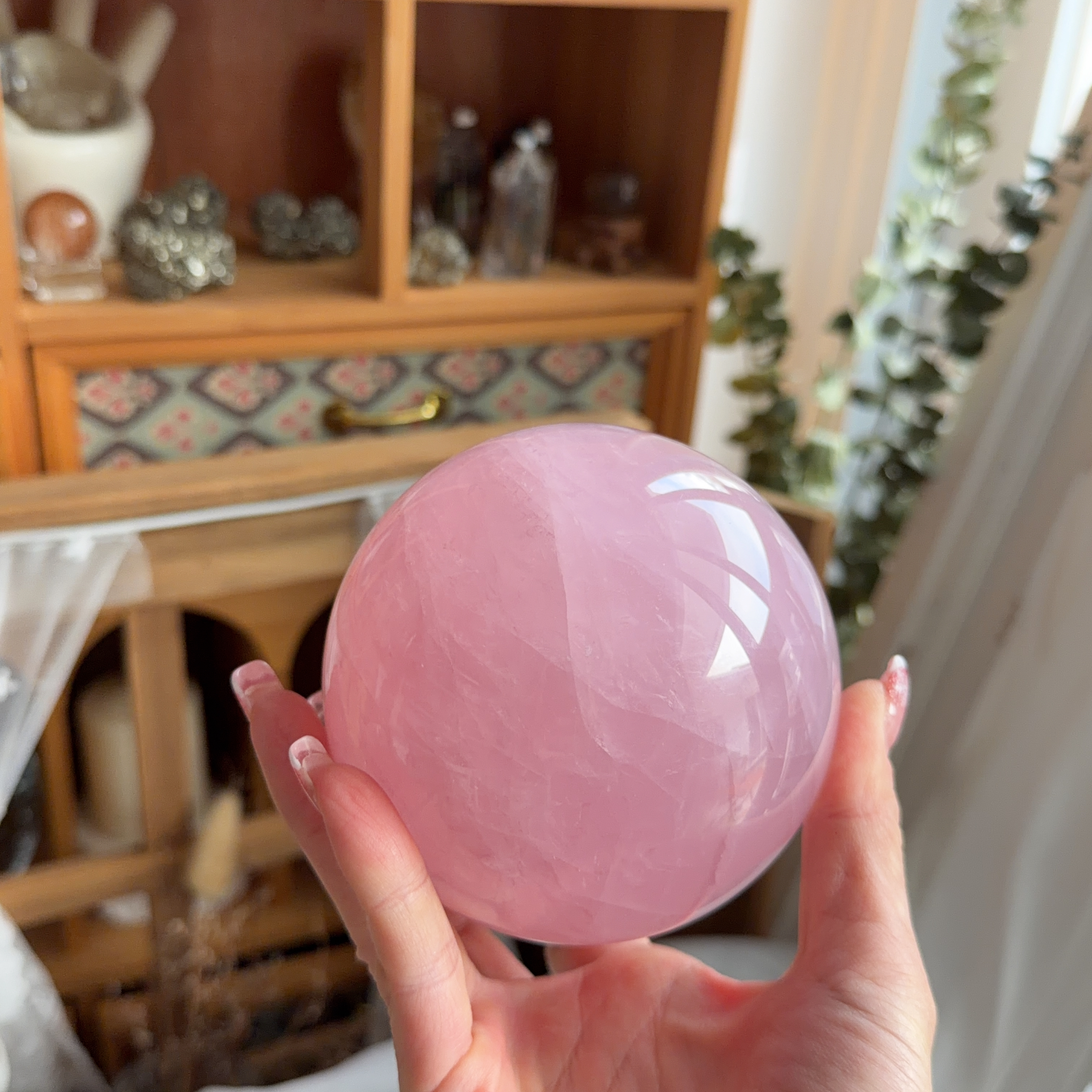 9.4cm六芒星粉晶球