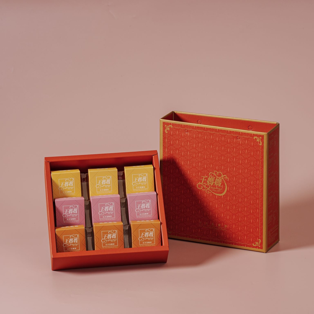 台灣直送 超人氣手工製作王媽媽鳳梨酥 三色手提禮盒（鳳梨、鳳凰、土鳳梨）