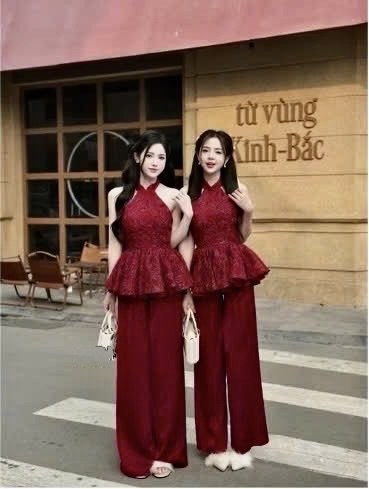 復古酒紅色吊帶上衣