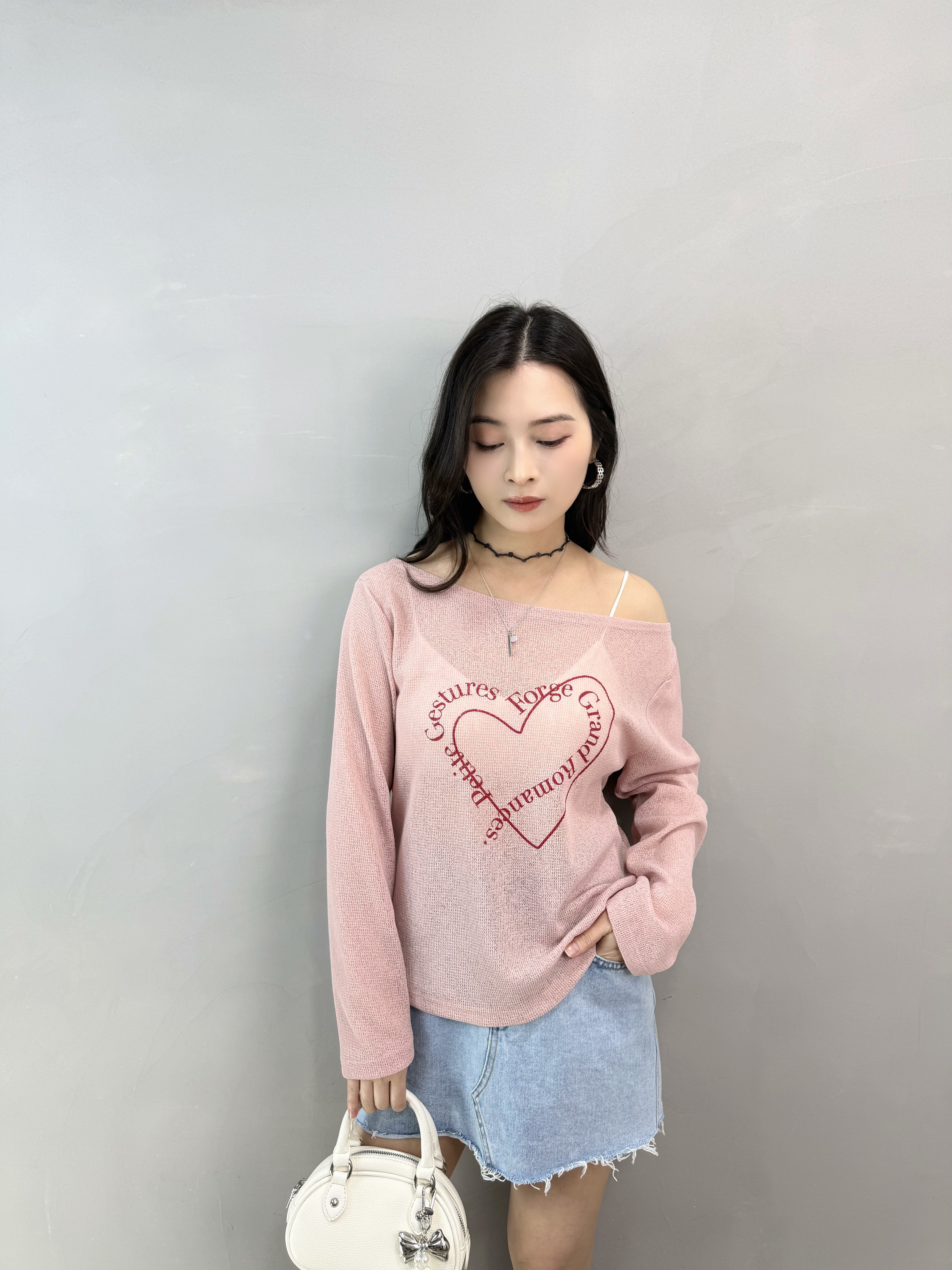 N75 英文字心心防曬Tee