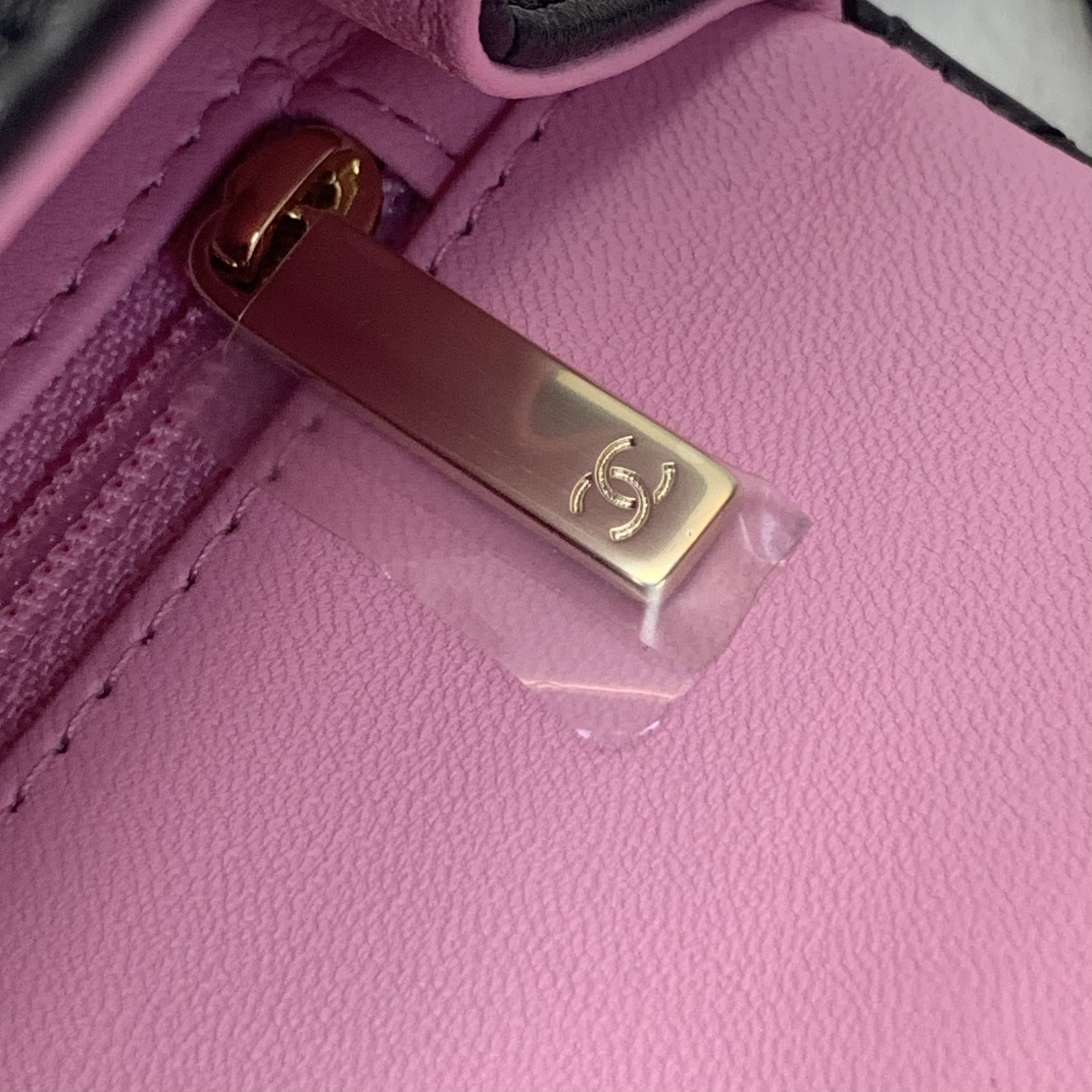 Full set 23P Chanel 粉拼黑Flap Bag
