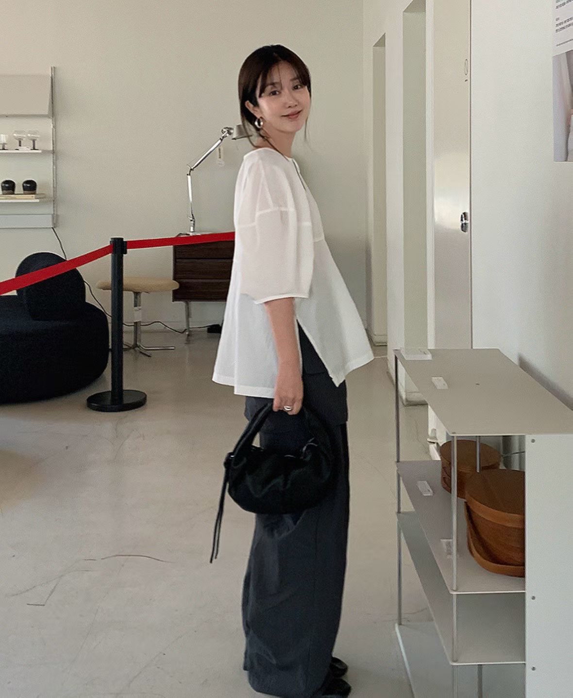 221326 泡泡袖側開叉Top