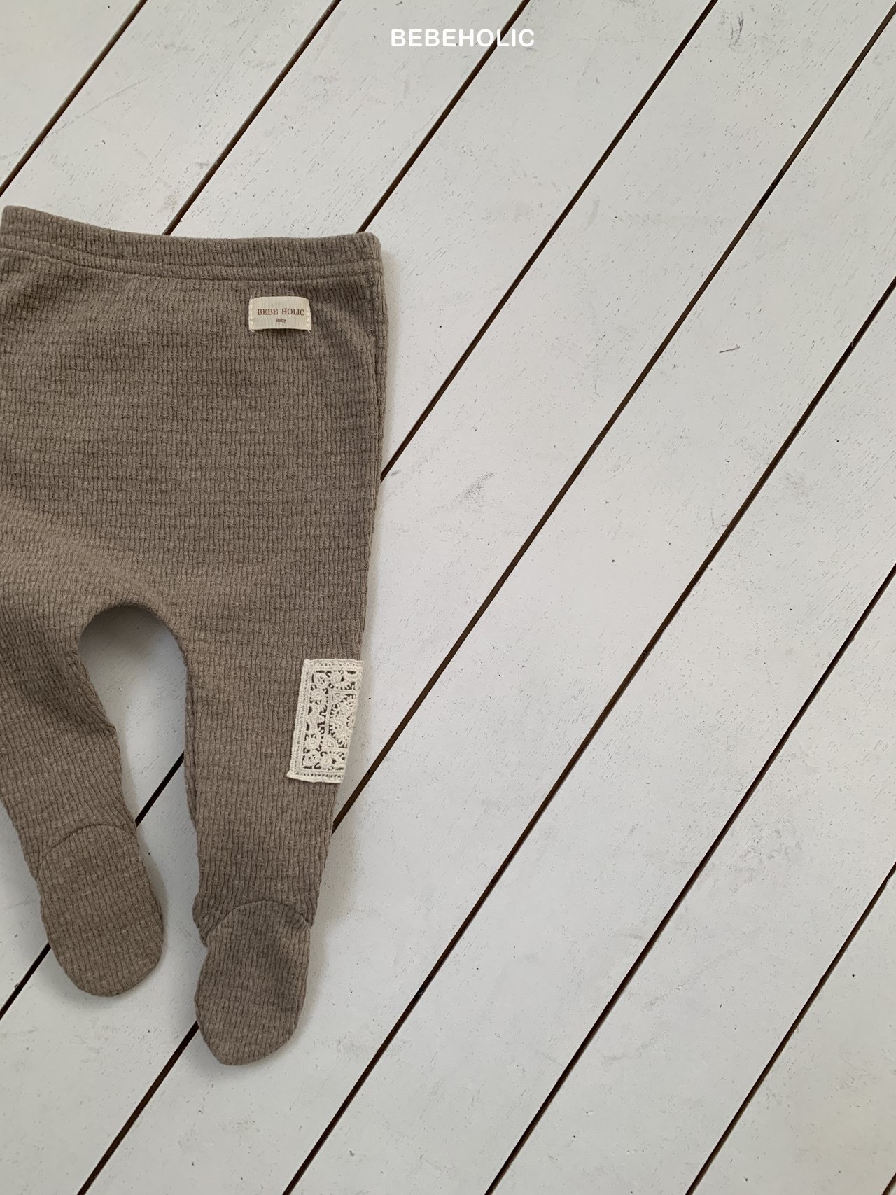 🌸預訂 韓國直送🌸🇰🇷BEBEHOLIC三色蕾絲提花包腳褲