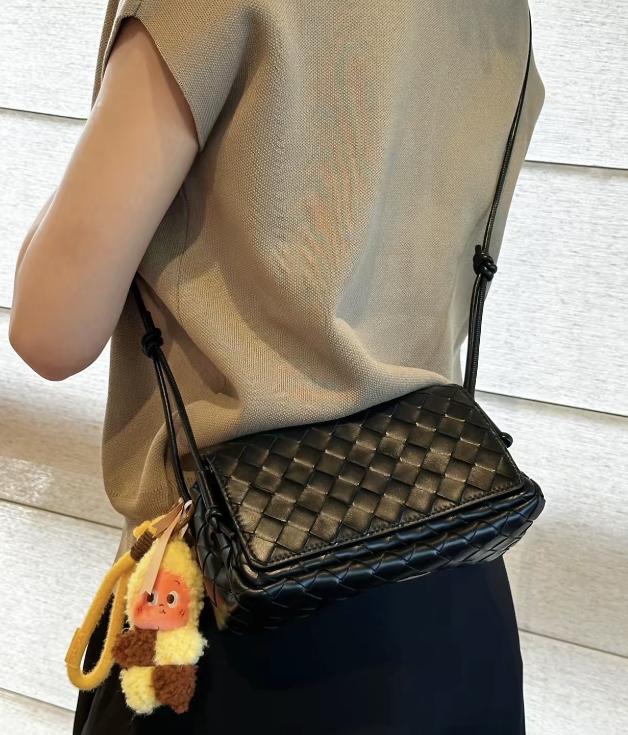 新款🆕 訂貨📮BV 黑色編織 Notturno Bag Size 21x11x9cm