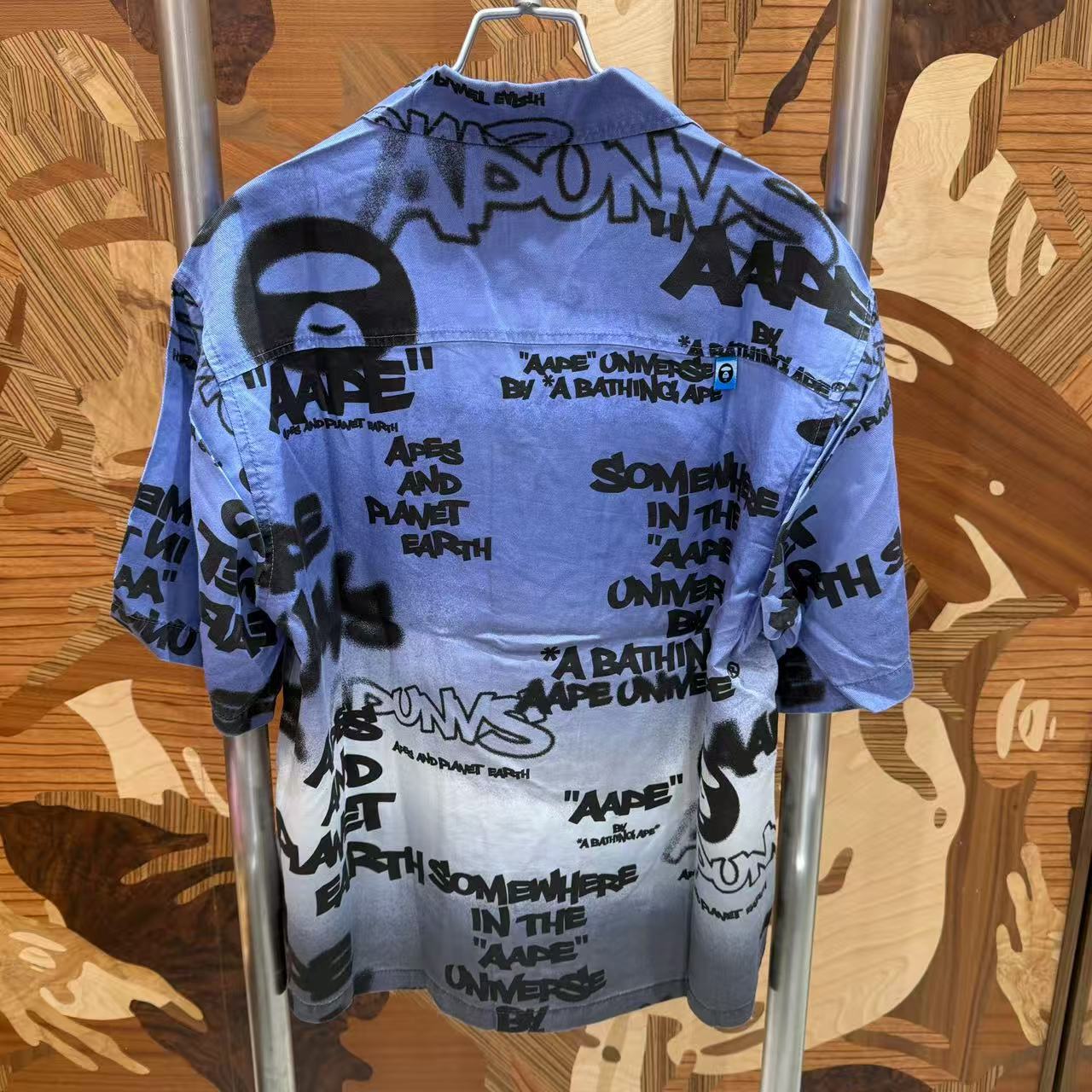 AAPE AAPEUNVS graffiti-print short sleeve shirt (8574)