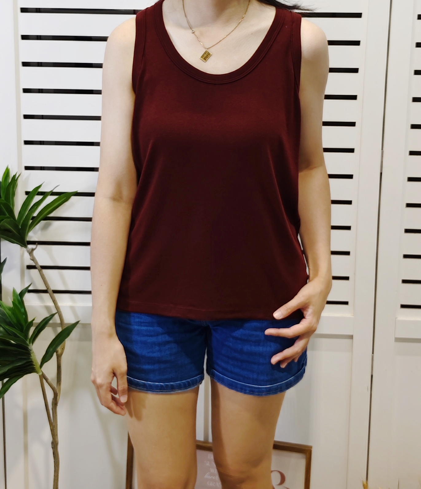 M5067 U Neck Tank Top