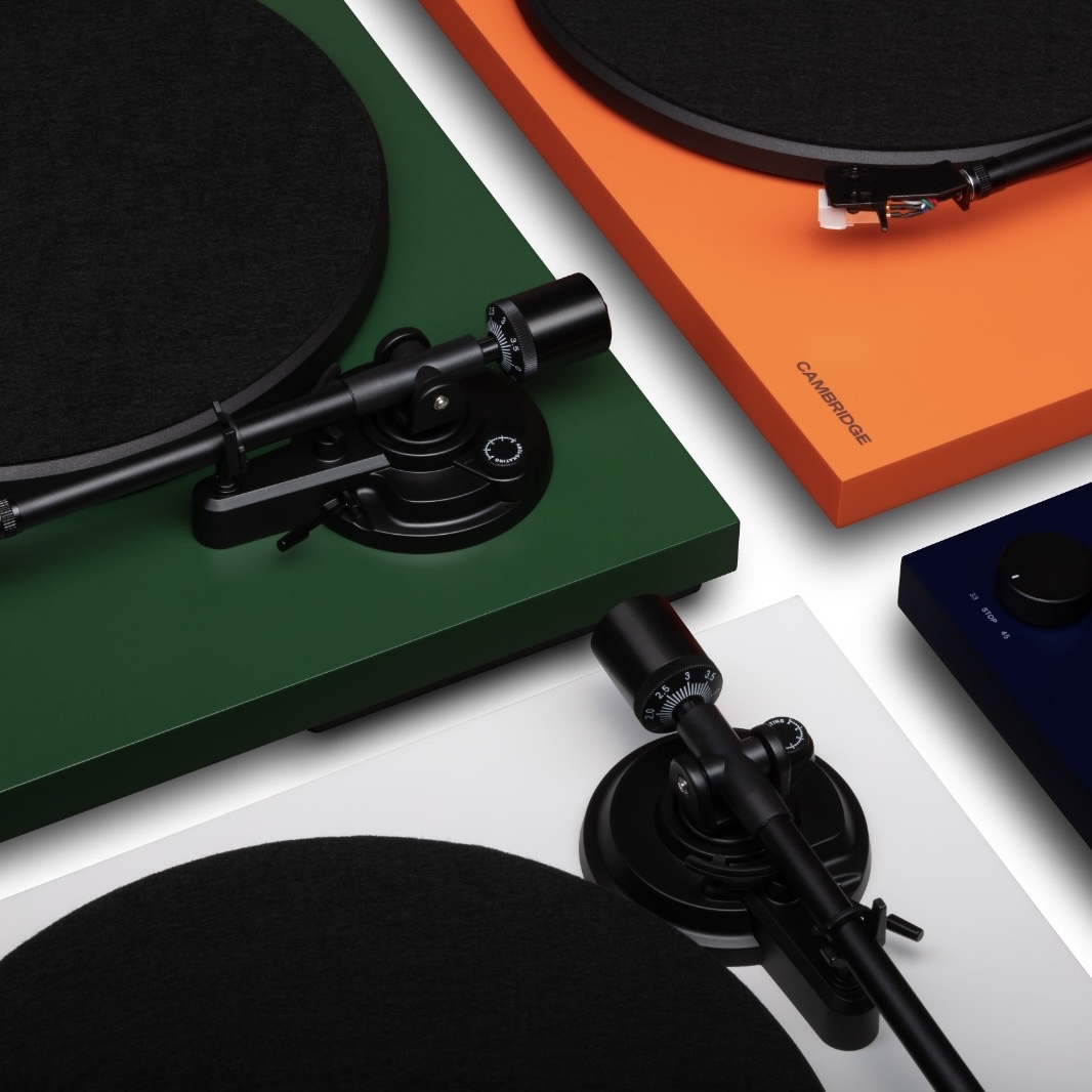 Cambridge Spira 1 Ready-to-play Belt Drive Turntable with Bluetooth