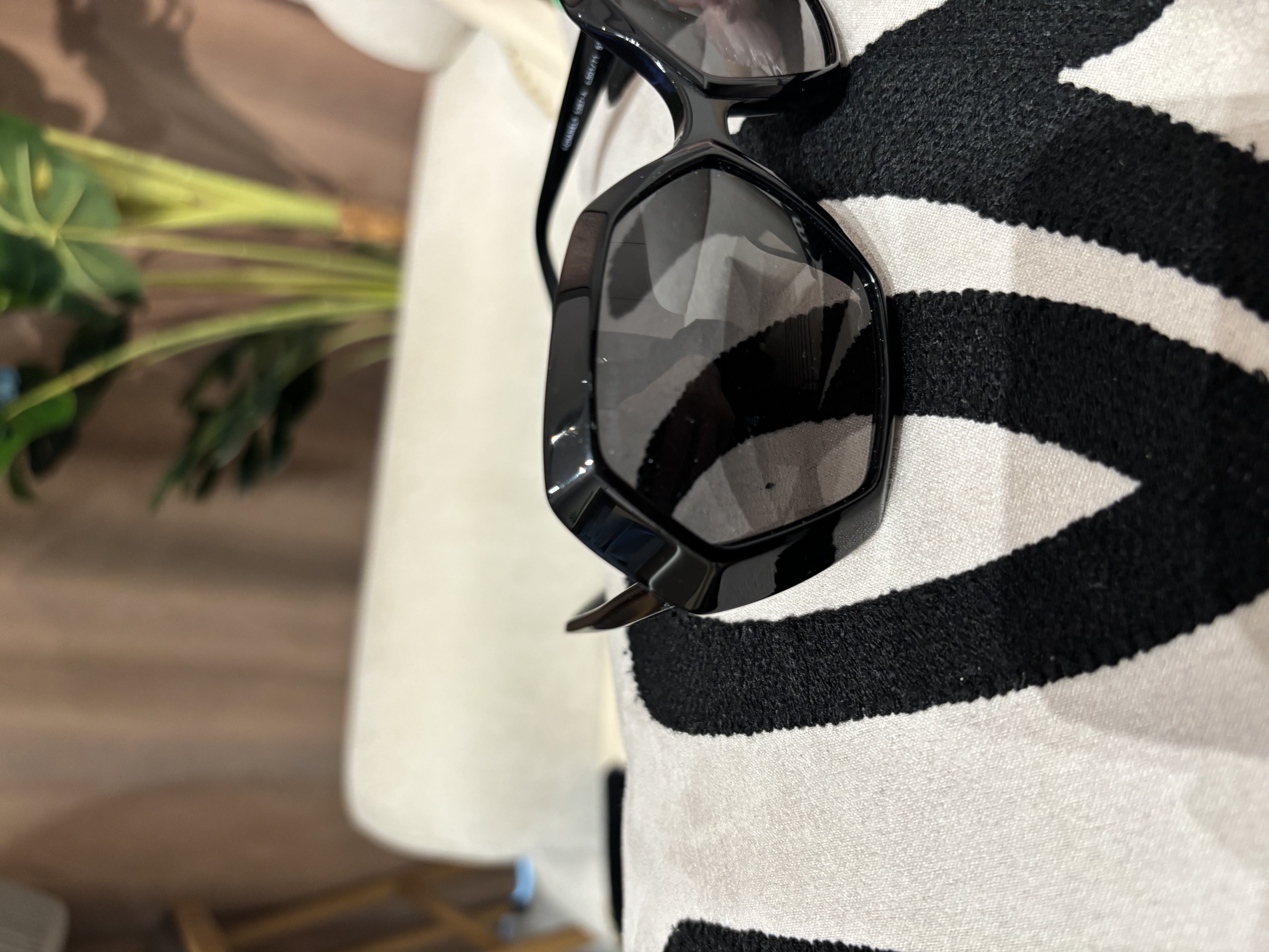 Chanel sunglasses 太陽眼鏡100%Authentic, 95%New ✅Box