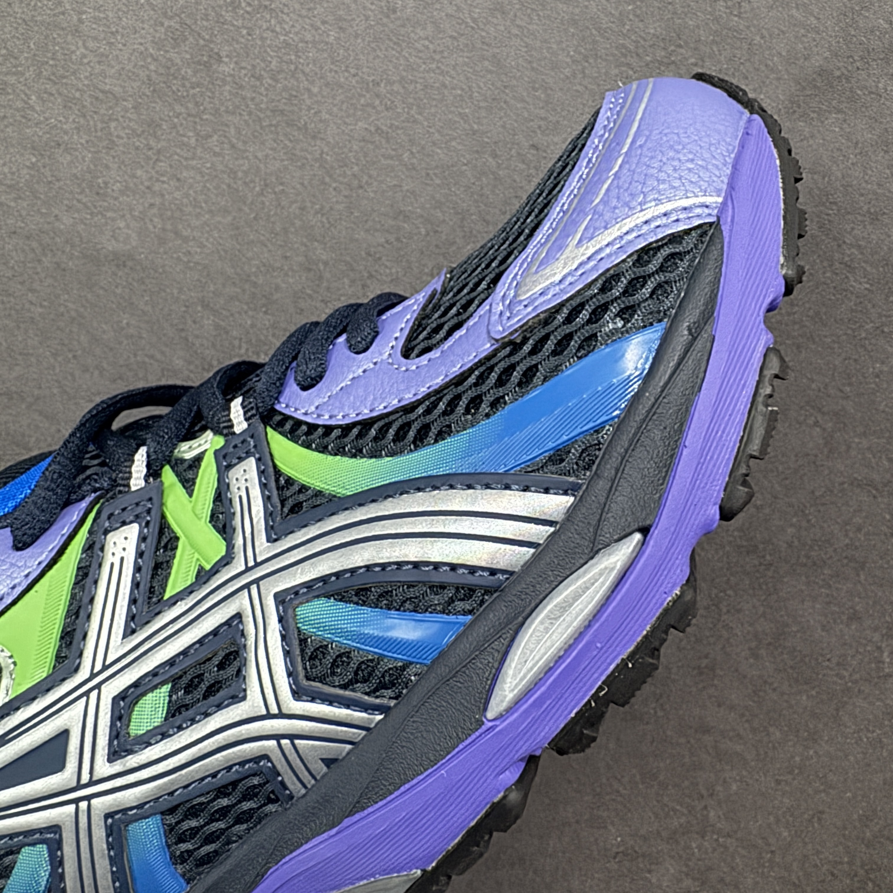 Asics Gel-Sekiran 1203A782-400