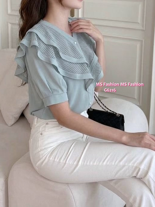G6216 韓國🇰🇷V高質V領通花ruffle top
