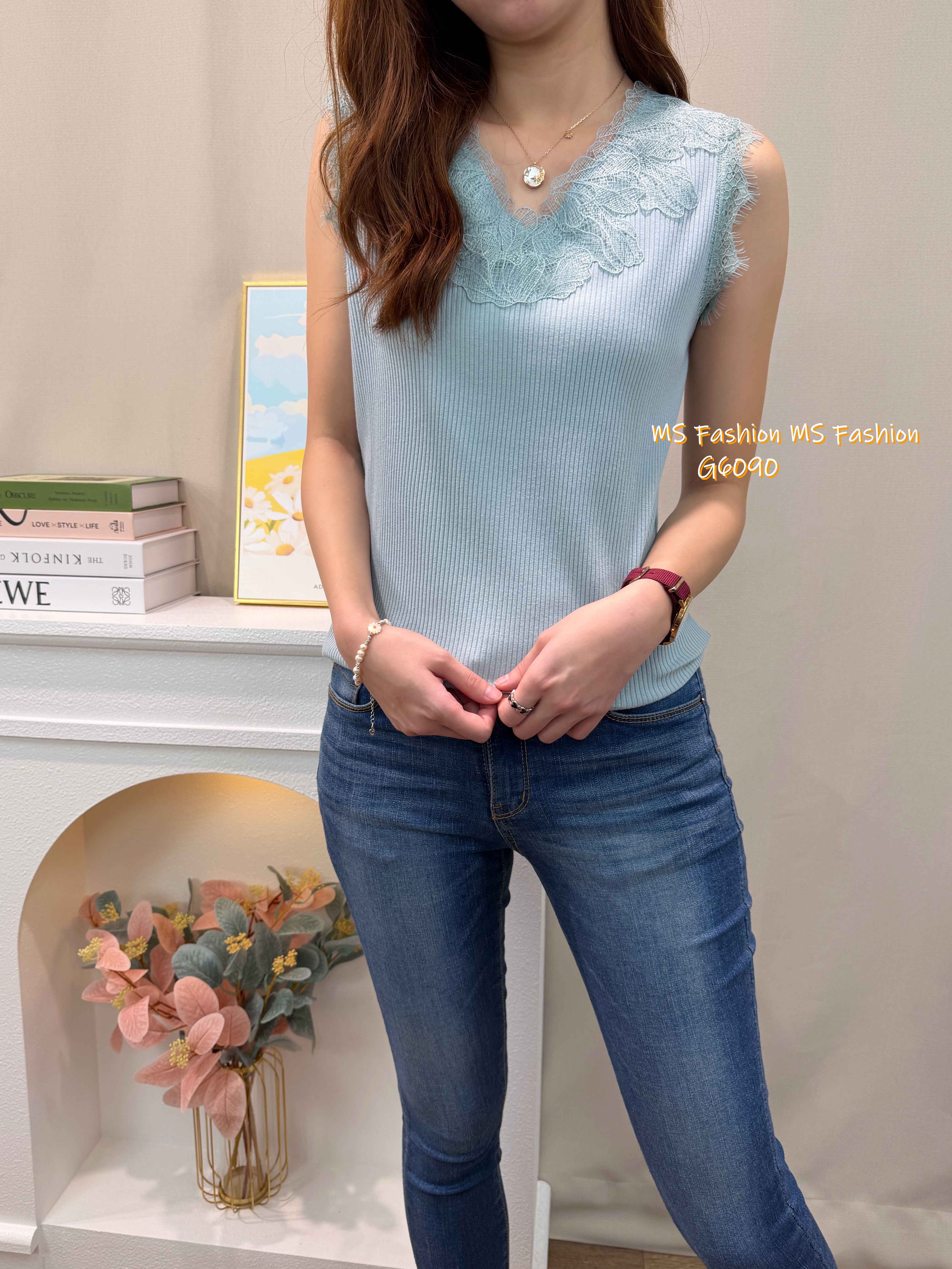 G6090 韓國🇰🇷V領lace背心