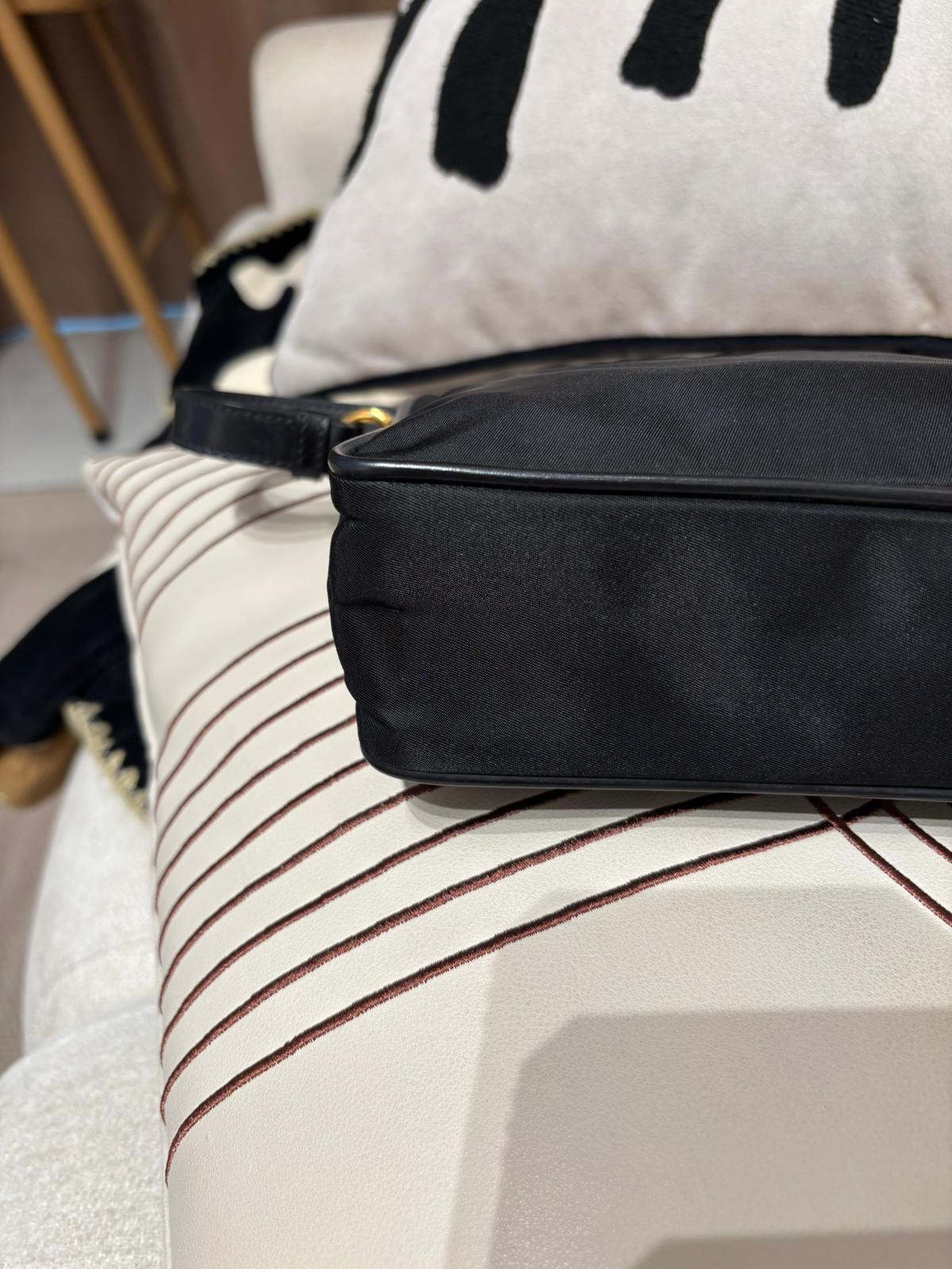 Prada nylon hobo Bag 100%Authentic, 98%new