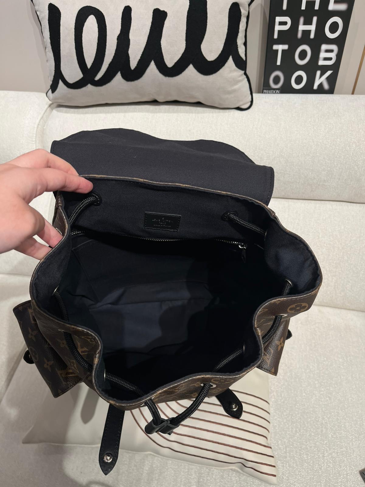 Lv backpack Christopher MM M43735 Monogram Macassar  100%Authentic,95%new✅dust bag ✨專門店售價$27,700✨📣