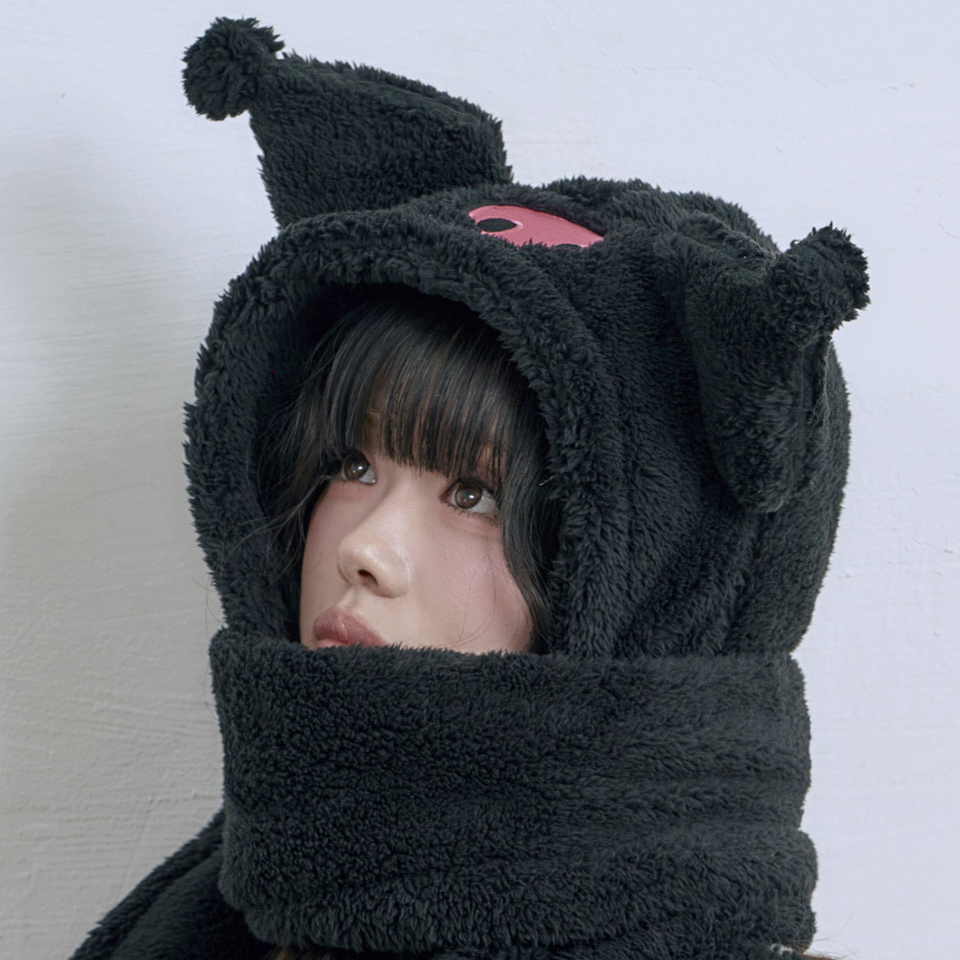 Venhit x Kuromi Signature Hooded Muffler
