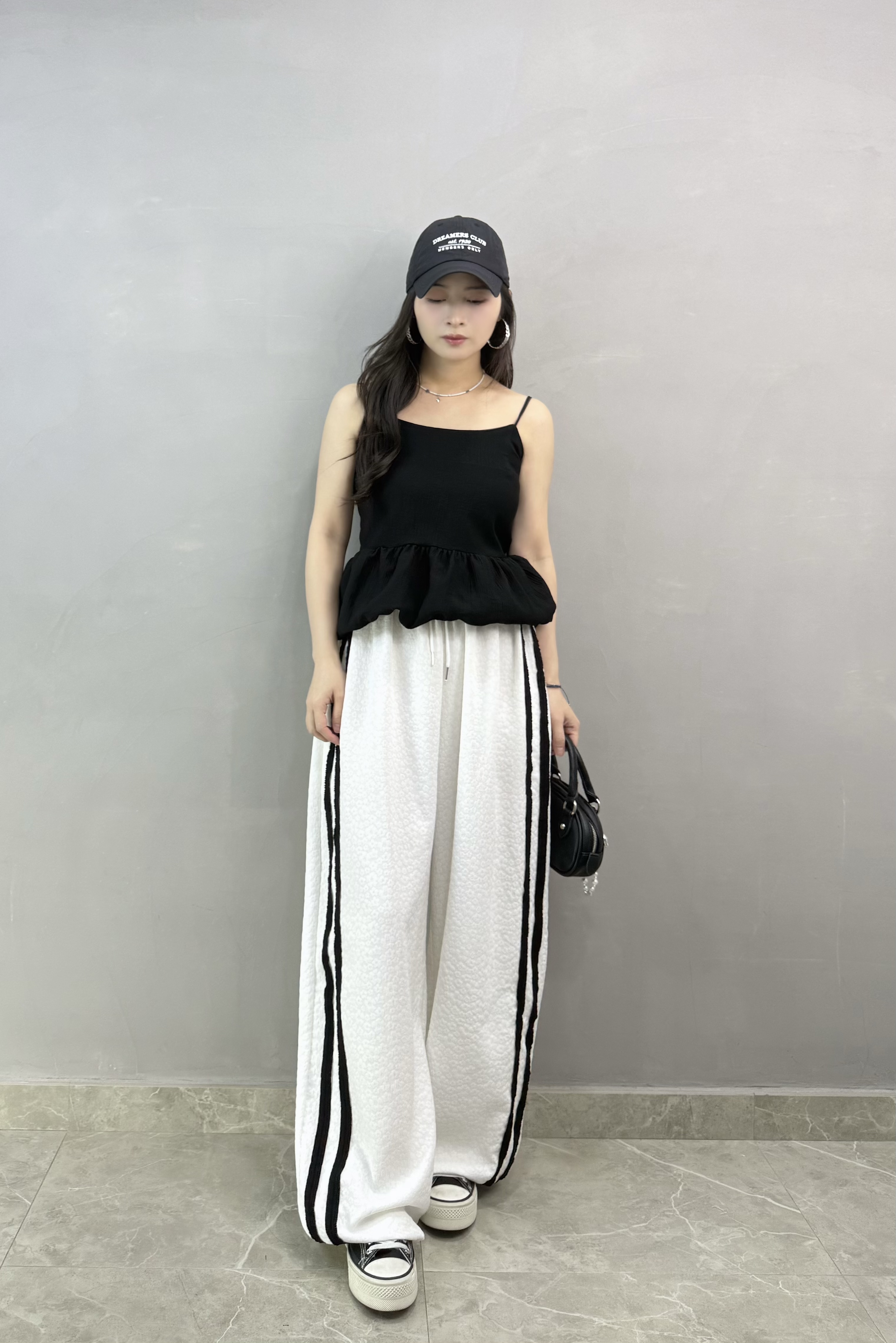 W72 拼色邊壓花束腳褲