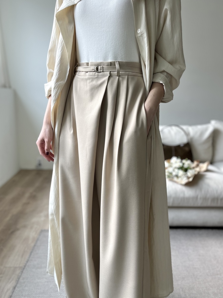 Asymmetric Wrap-Line Slacks (Beige)