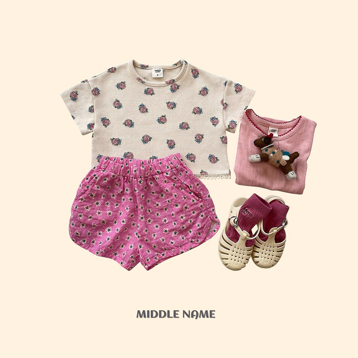 🇰🇷middle name tee