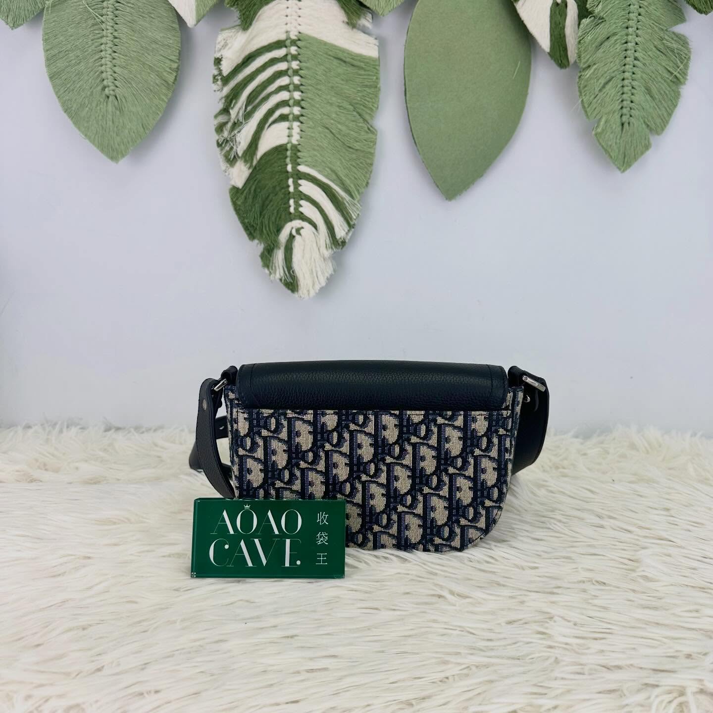 DIOR 🤍PRE OWNED Saddle 米白色緹花郵差包 2026年 全套有單🖤