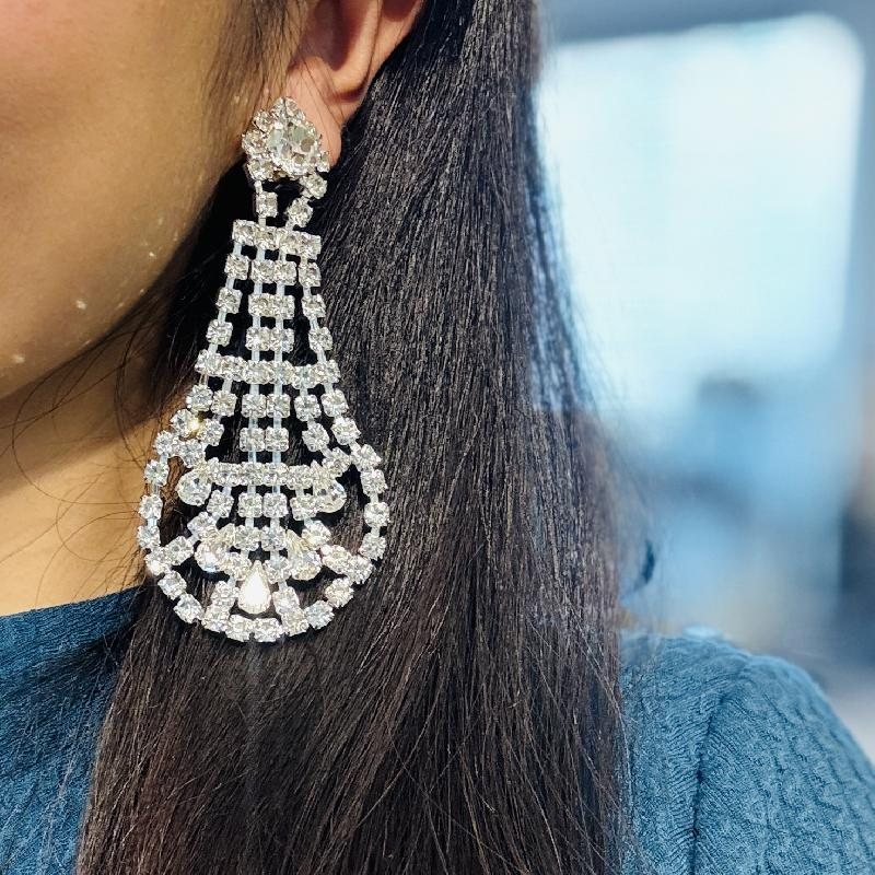 Czech Repulic Modern Reproduction Sparkling Chandelier Statement Clip Earrings(B045)