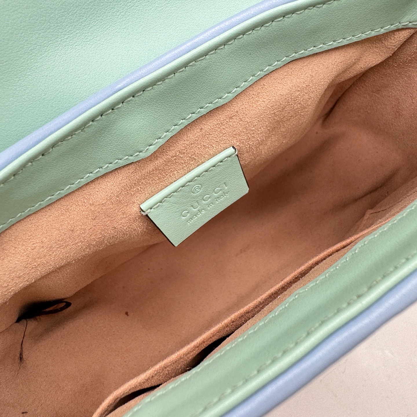 Pre-Owned Gucci GG Marmont Multicolored Quilted Leather Mini Top Handle Bag / Product Code: 26041928