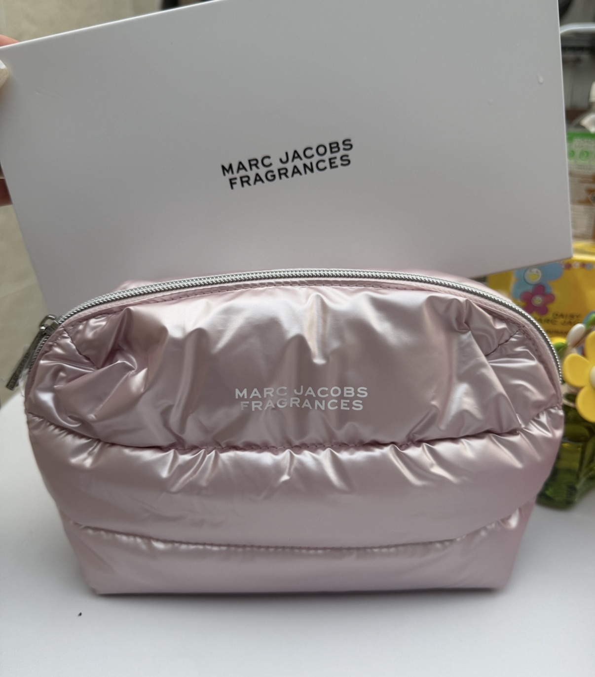 Marc Jacobs Fragrances 化妝包