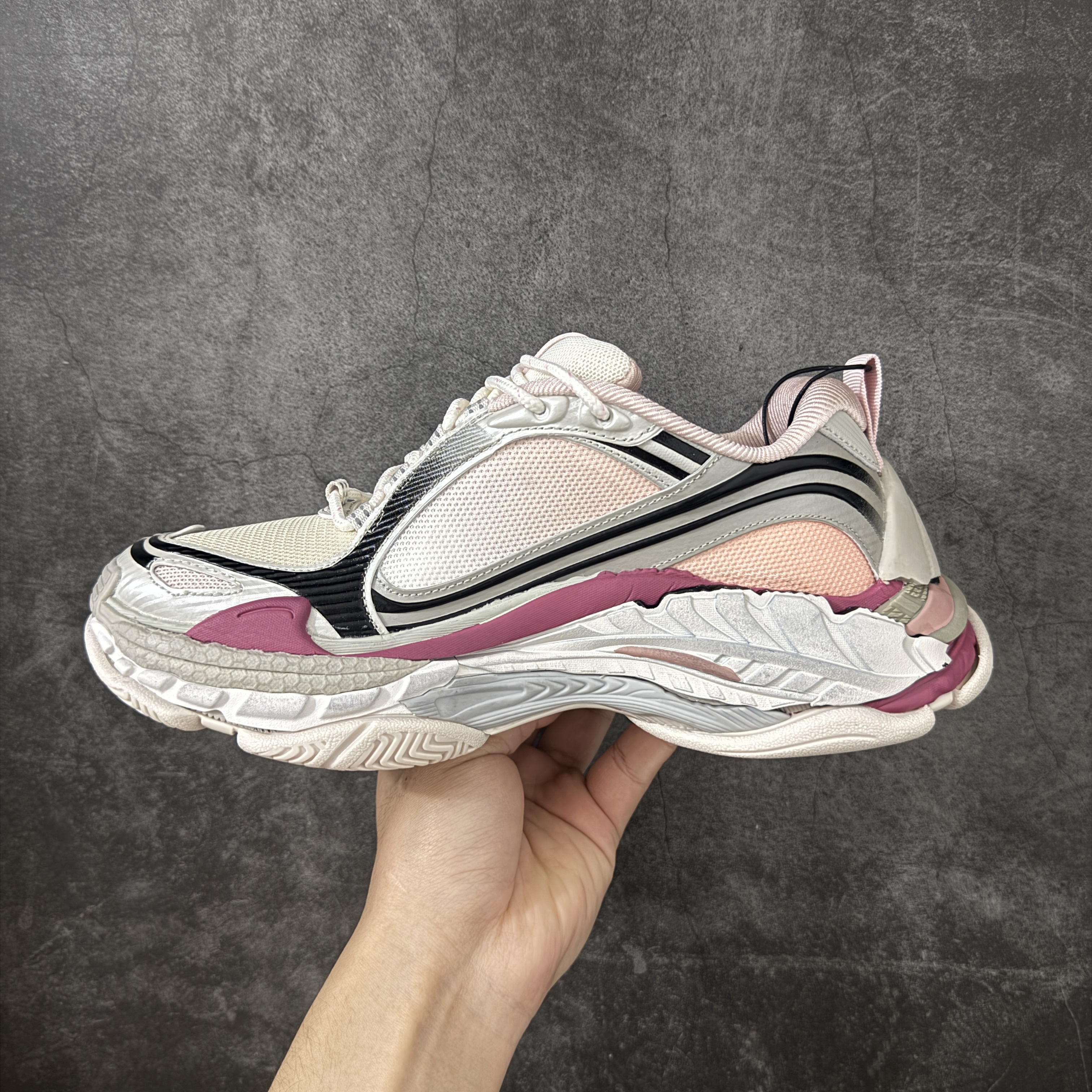 Balenciaga Triple S.2 Gradient 