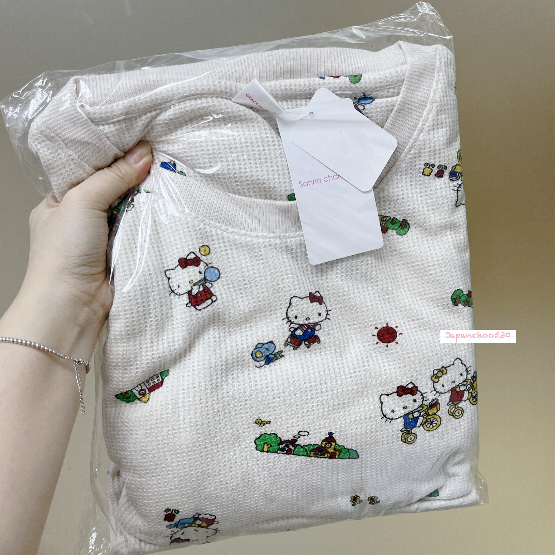 日本預訂📍日本Hello Kitty可愛圖案柔軟睡衣套裝 不包郵