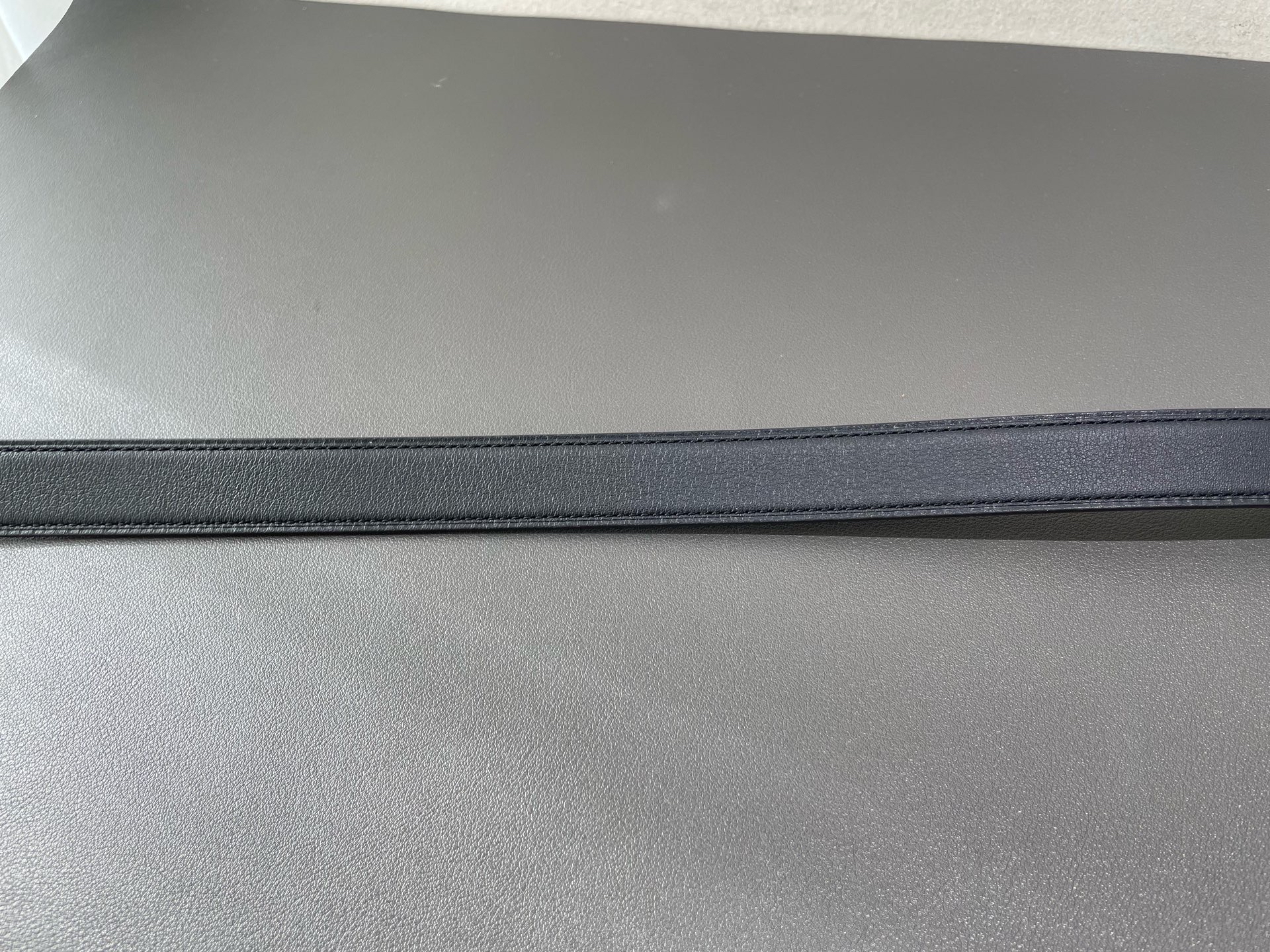 【預訂貨品】HERMES 80碼 Z刻雙面黑色拼大象灰 