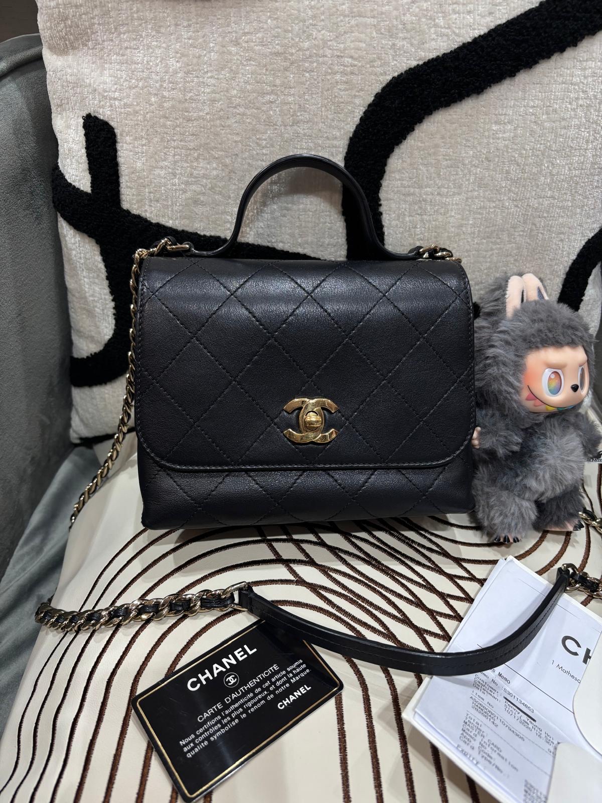 Chanel Top Handle 黑色金扣Crossbody Bag 100%Authentic, 95%New ✅收據✅Card✅Dust bag✅Box