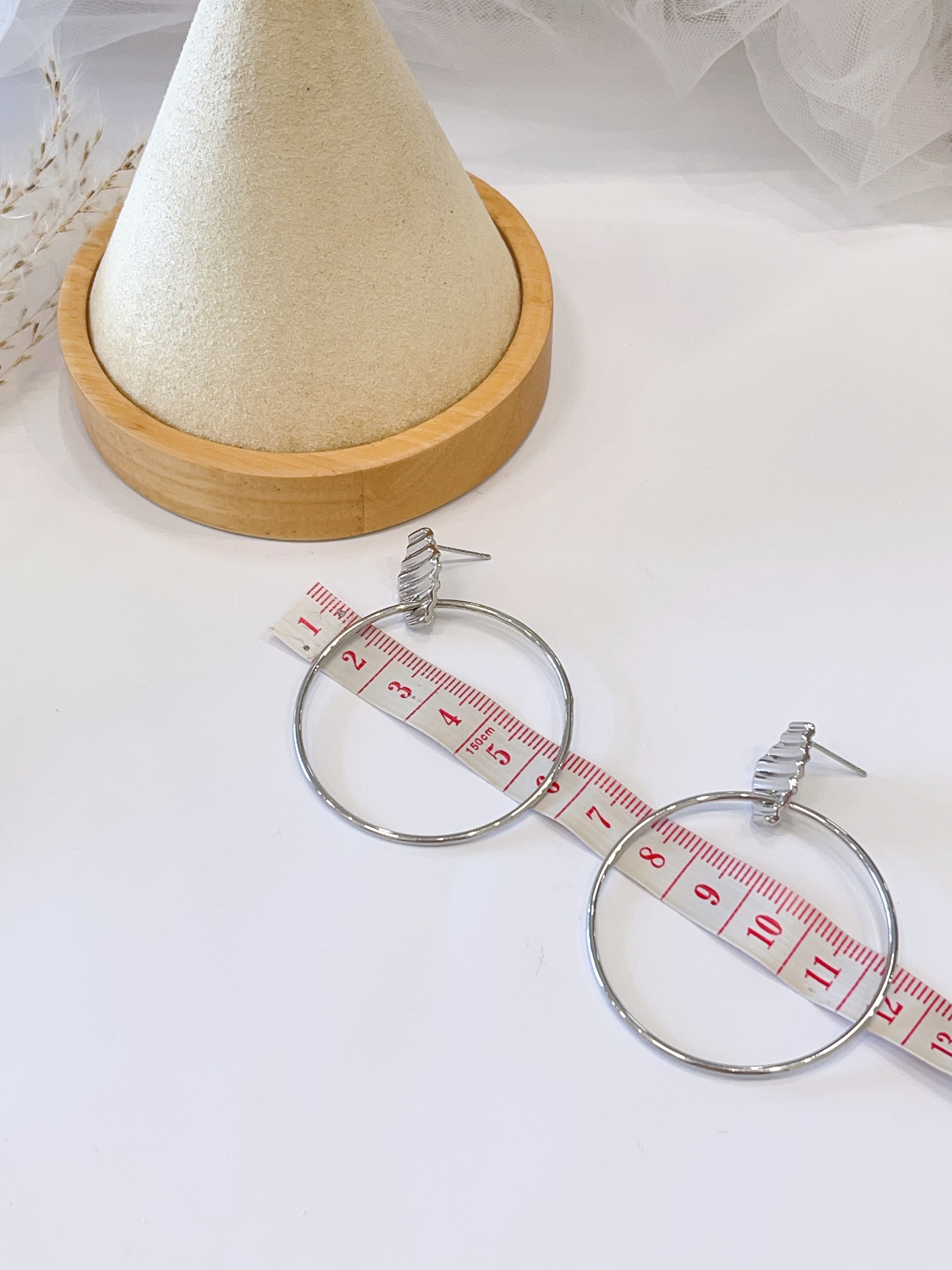 条纹感十足大圈耳针耳环