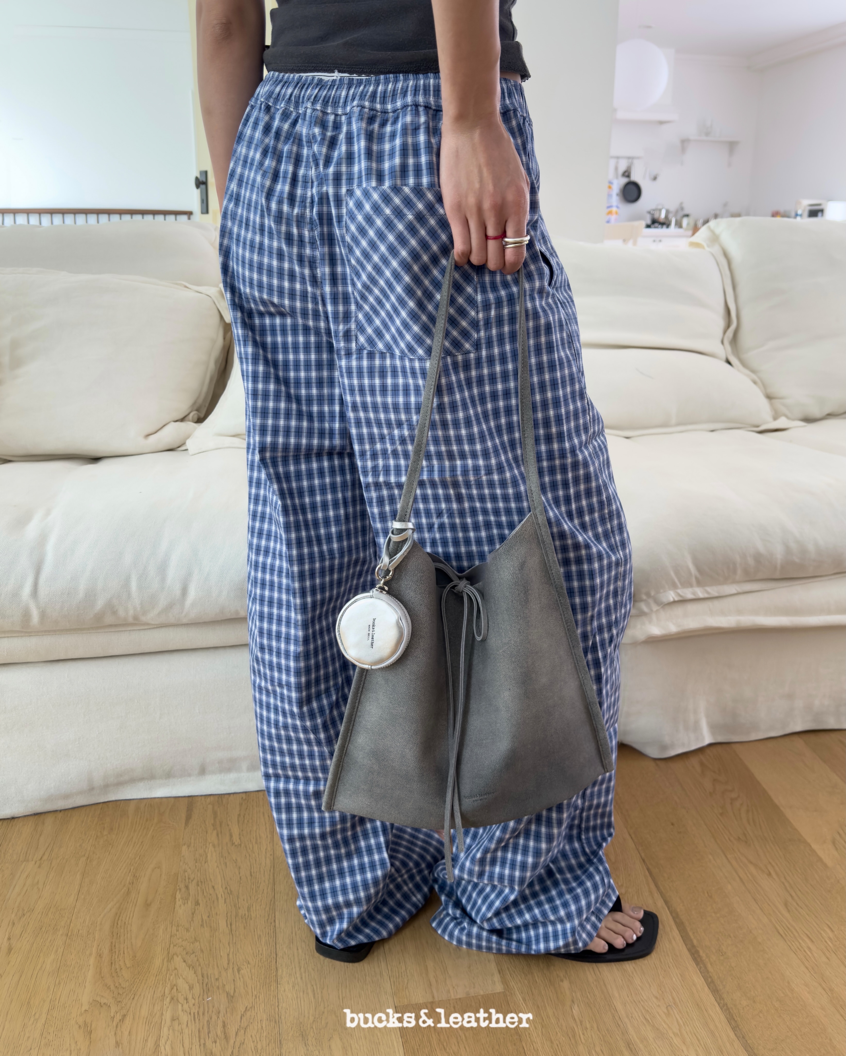 【26SS 】預訂_Flat Shoulder by Bucks & Leather