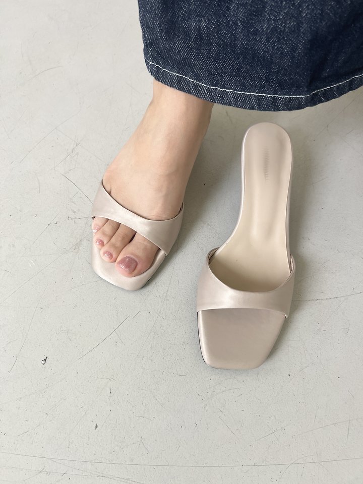 Satin Effortless Mules (3 colors)