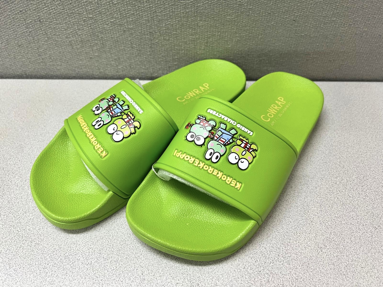 🎌日本直送🎌CoWRAP x Sanrio 彩色系列 拖鞋