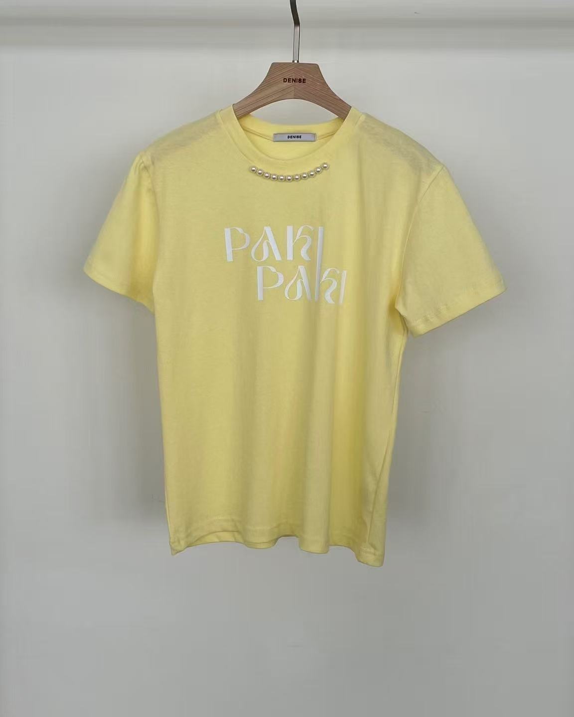 Loose Fit Cotton T-Shirt with Pearl Neckline and Letter Print ‖ 珍珠领装饰字母印花宽松棉T恤 KR01311602