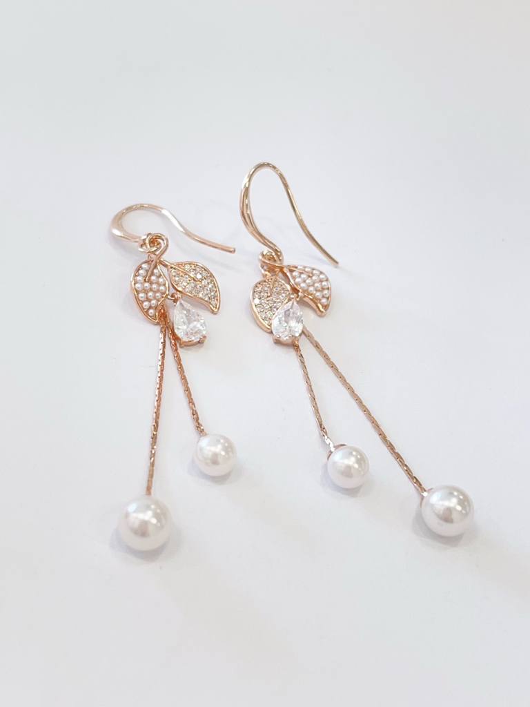 叶子状珍珠双流苏耳环