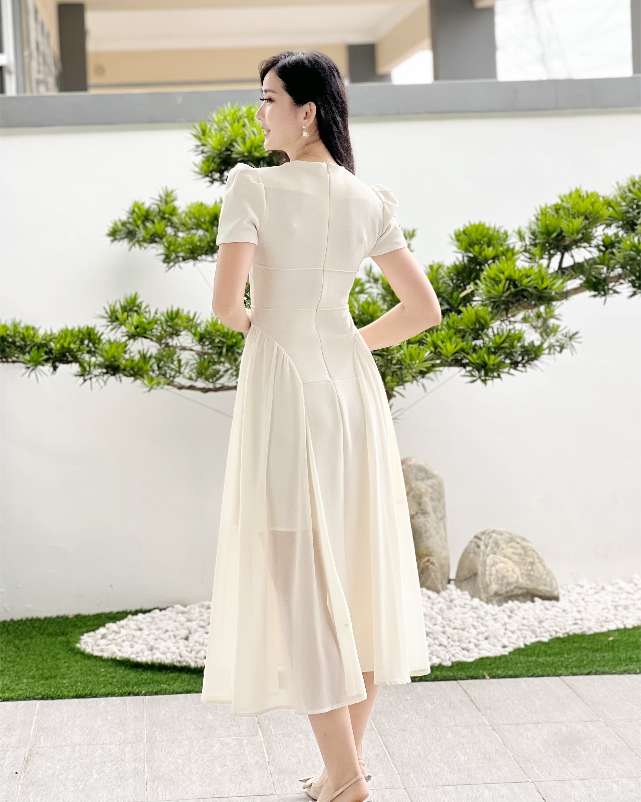 5052 Midnight Princess Silhouette Midi Dress -White Cream